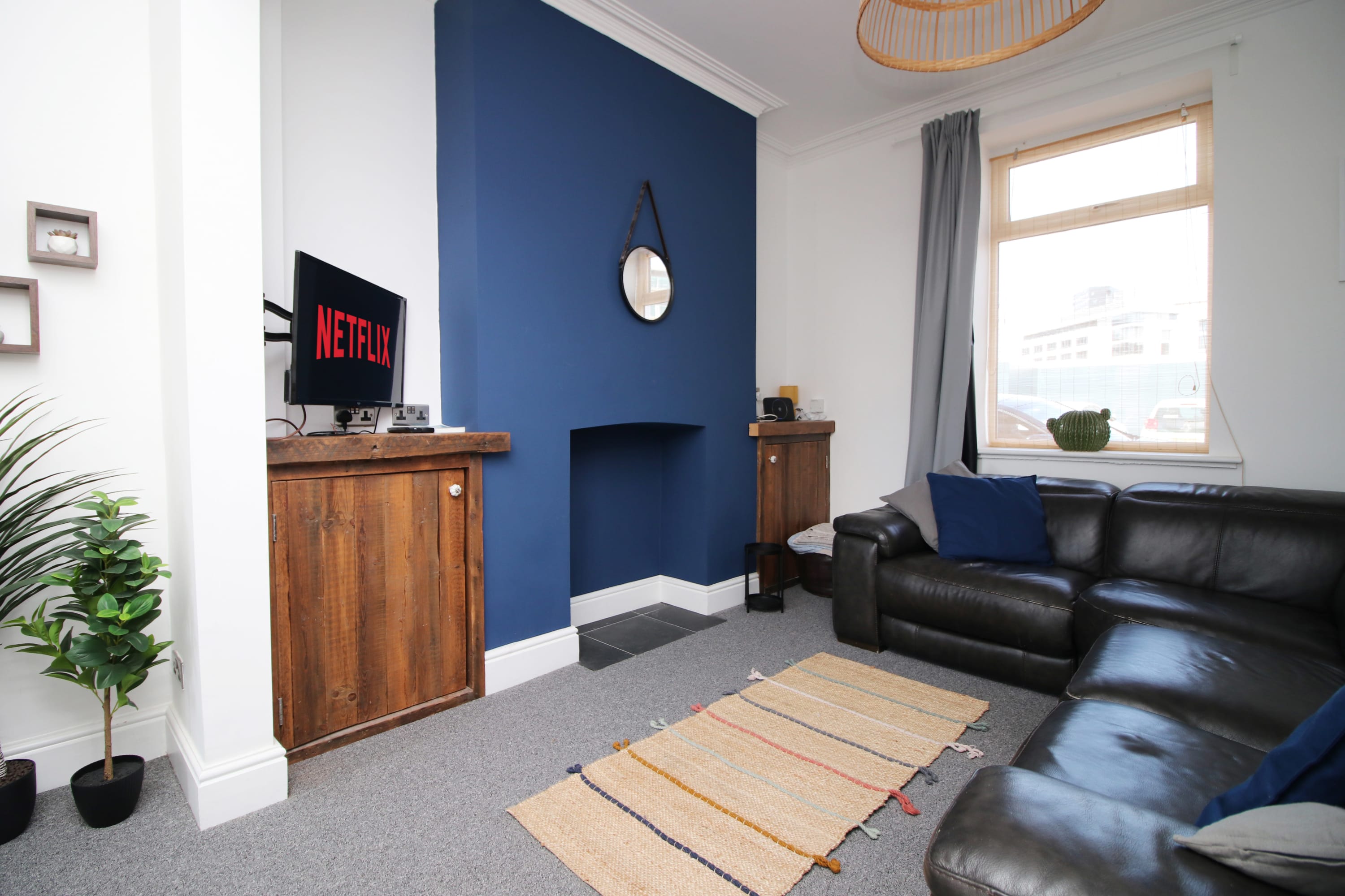 >Central Cardiff 3 Bedroom Home< - Foto 1