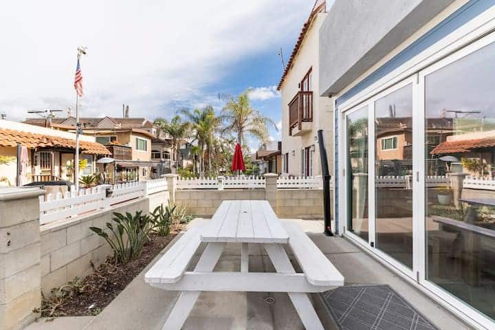 RMB II - Island Beach Suite, 2Bd, 1Ba - Sleeps 8 — San Diego, CA — vacation rental