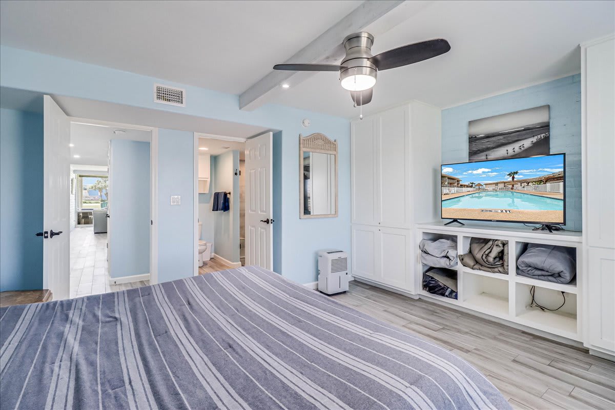 Master King Bedroom
