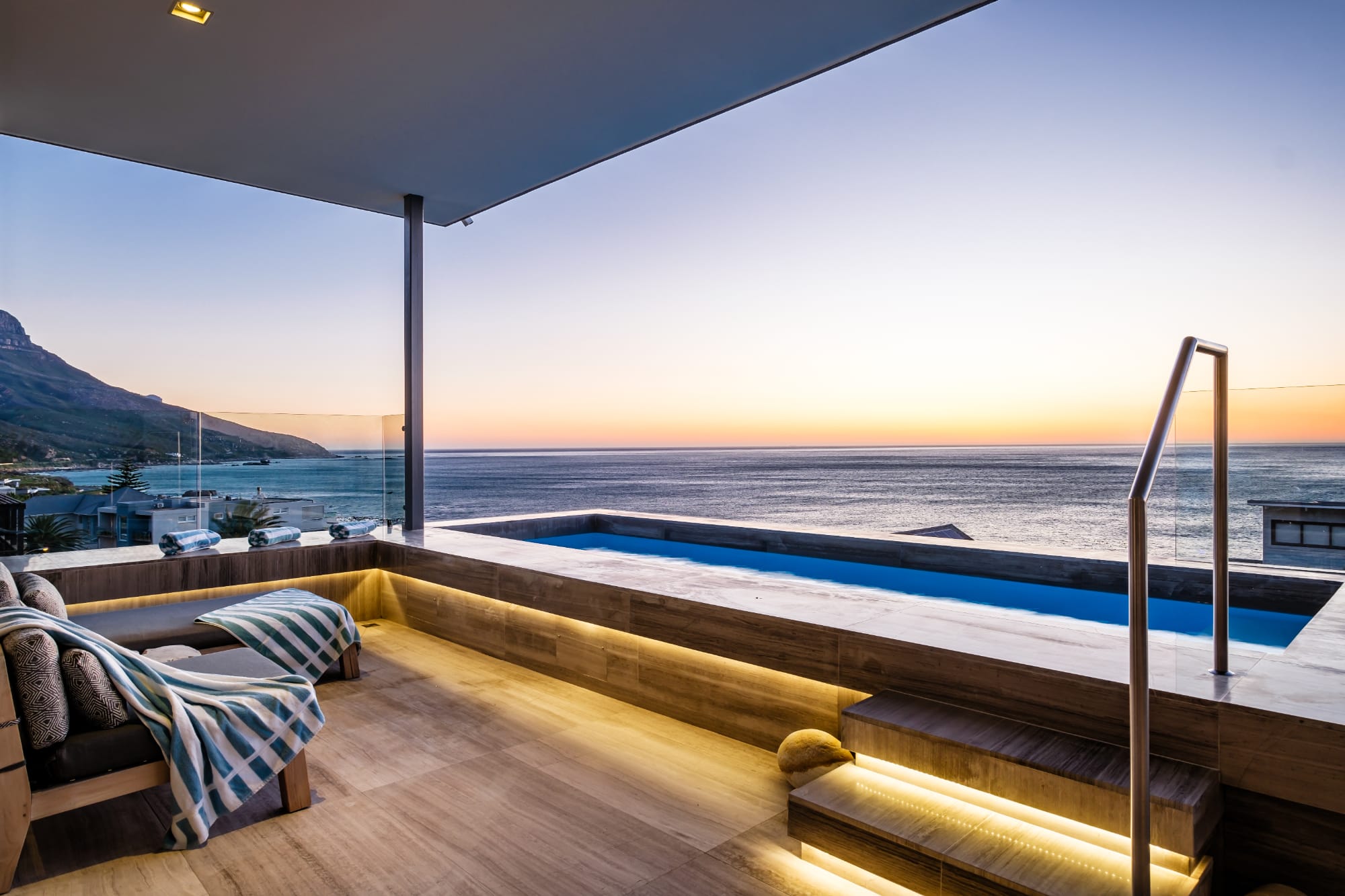 Luxurious Villa w Breathtaking Sea Mountain Views Hamaya