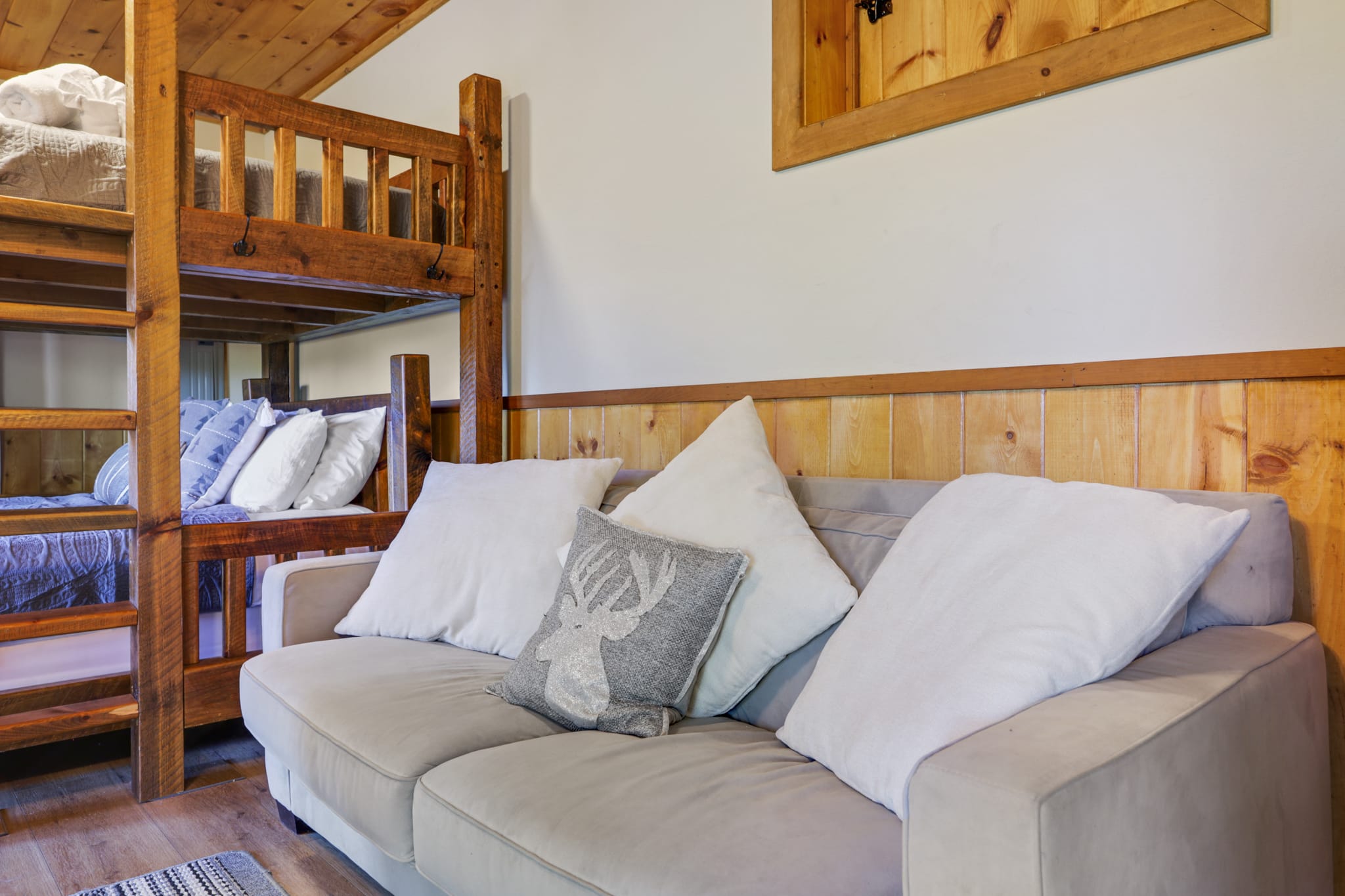 Private 1.5 Acres | Hot Tub | Game Room | Firepit