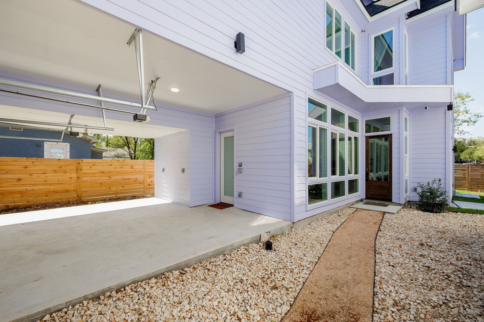 Free Parking, East Side | Eastview - Portoro