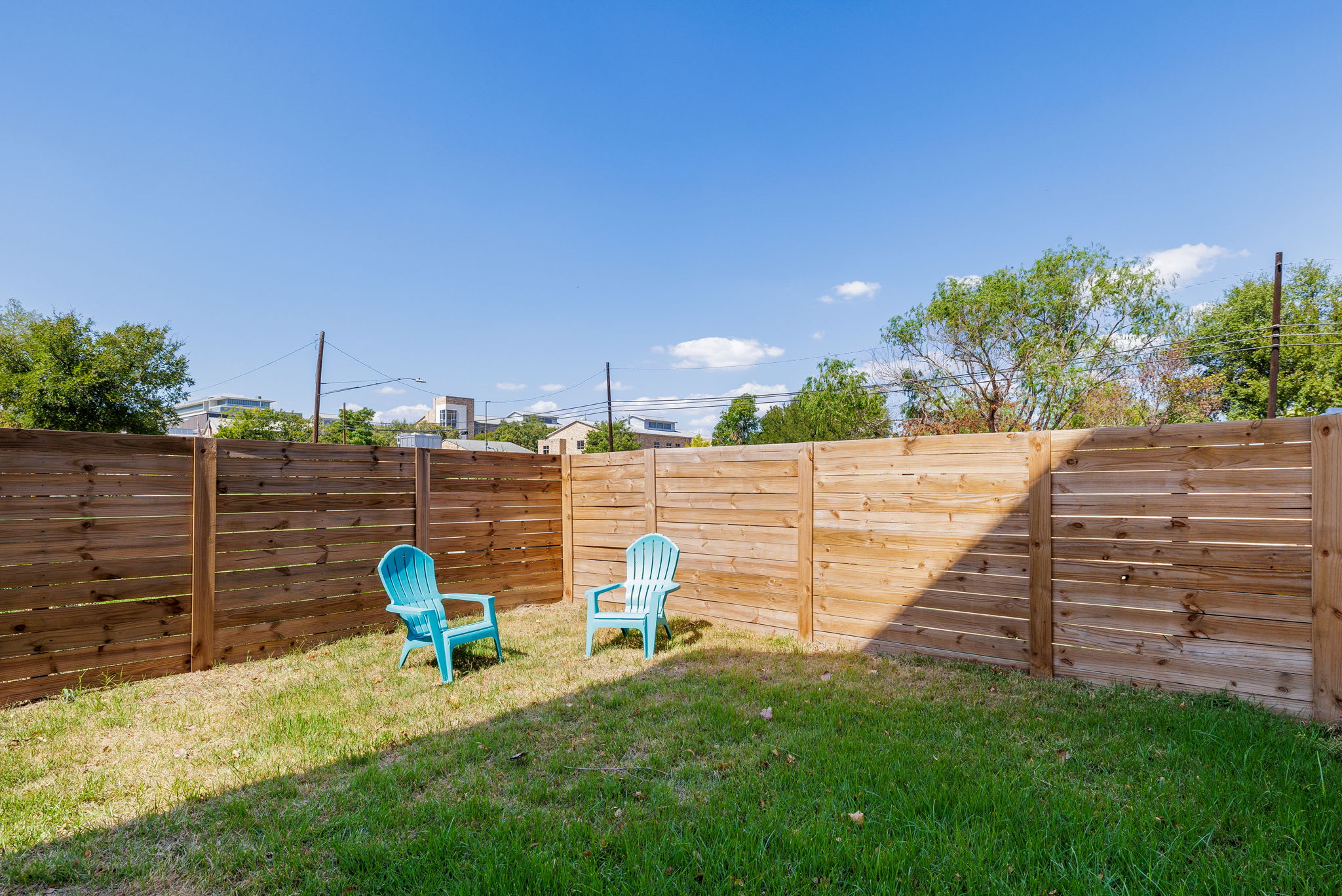Free Parking, East Side | Eastview - Portoro