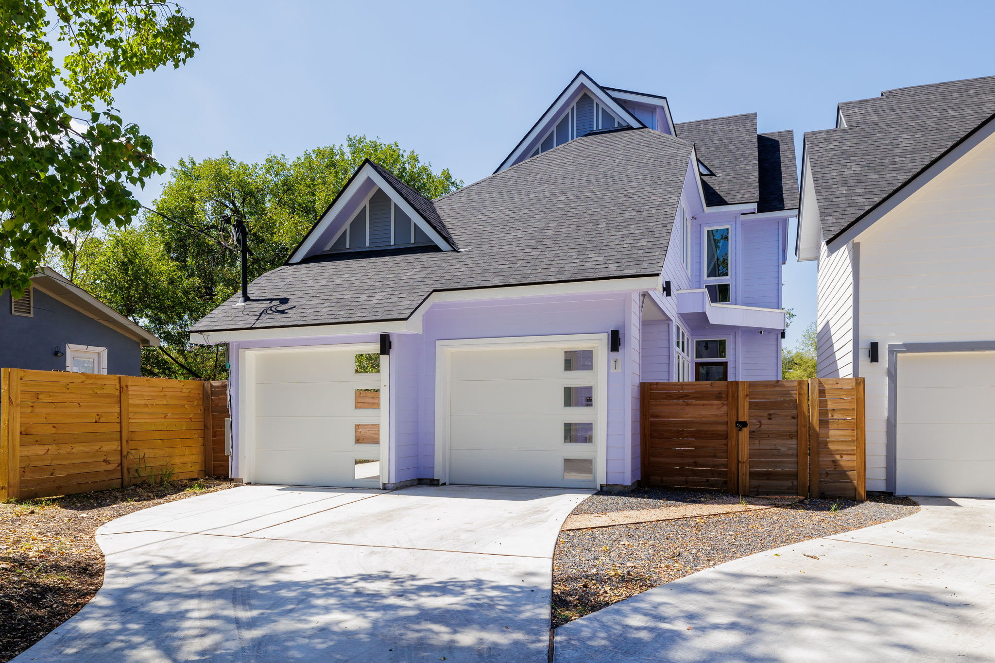 Free Parking, East Side | Eastview - Portoro