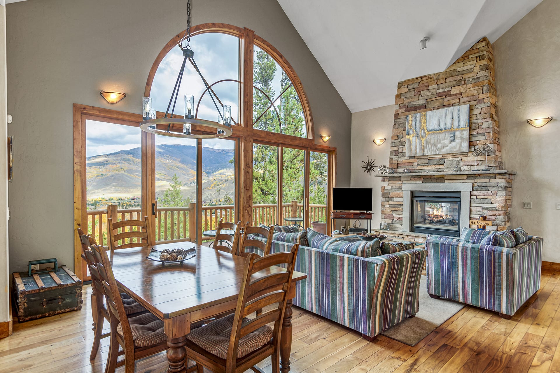 Black Hawk Vista - Sleeps 10 in Silverthorne, CO