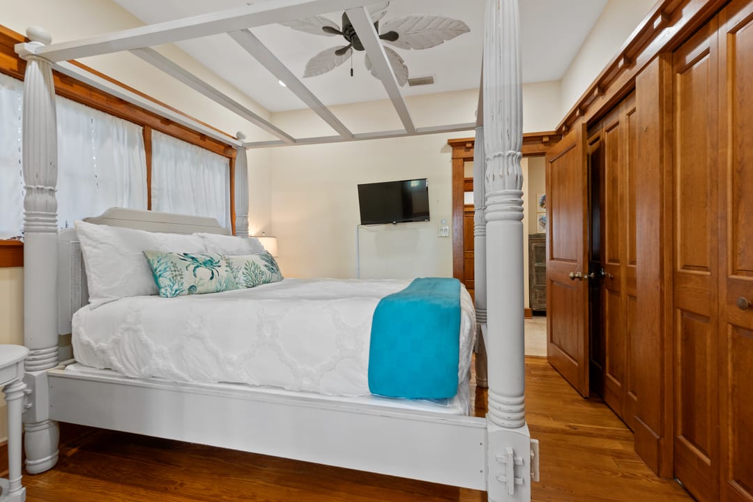 Flagler Cottage | 1 Block to Historic District — photo 15