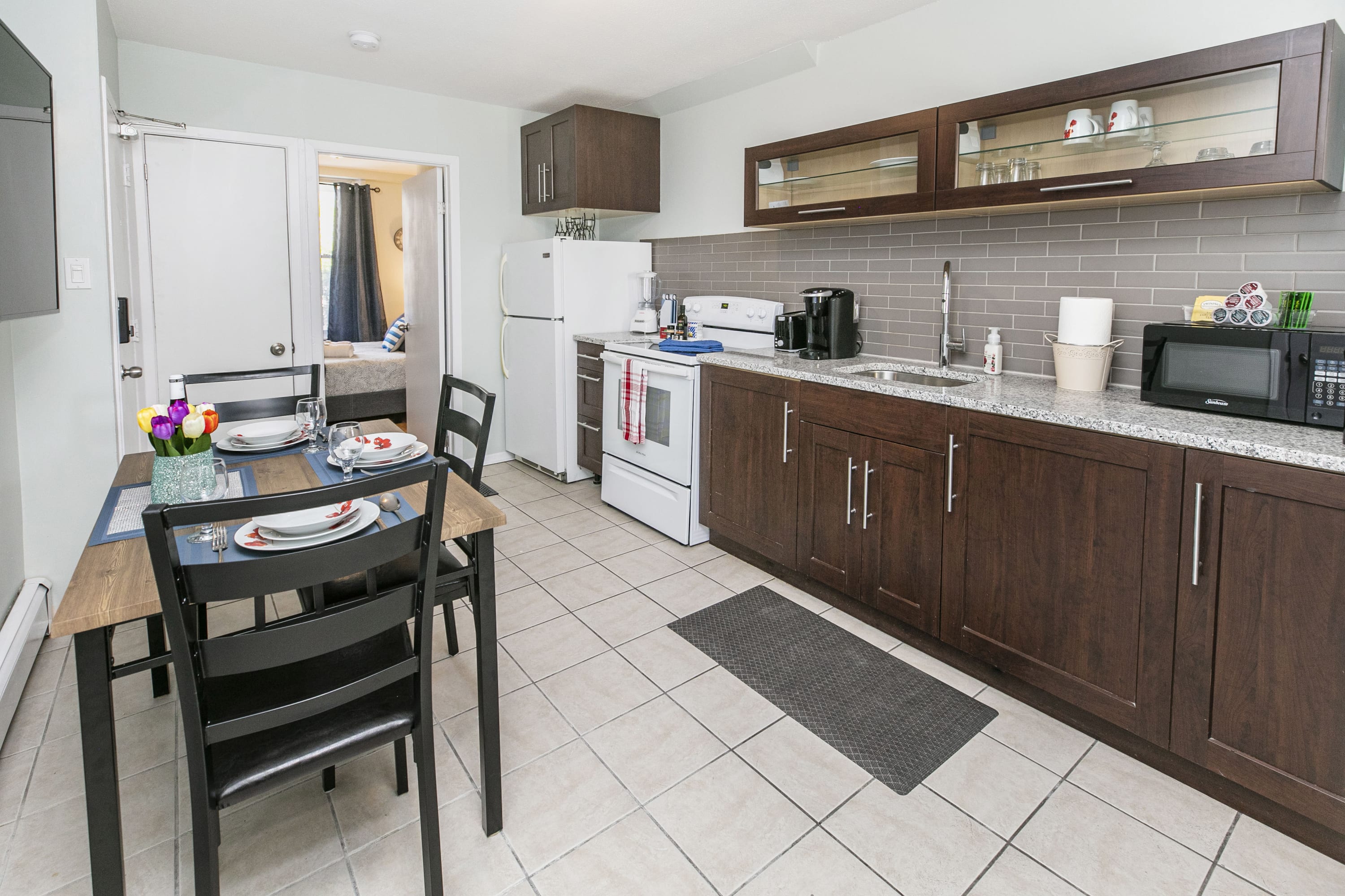 Test Pet Friendly Apartment in Downtown Ottawa | Photo 7