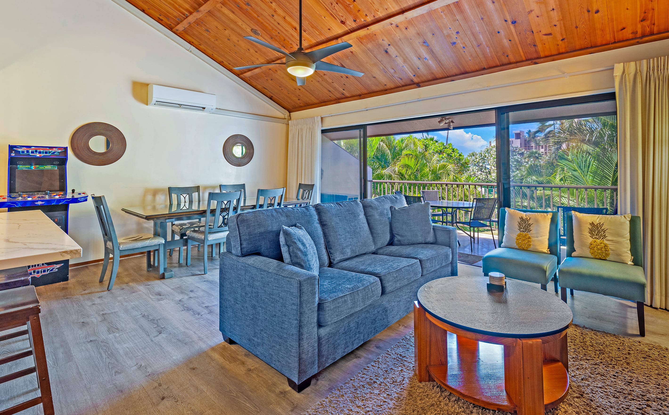 KOA Resort 3L Steps to the Pool! Walk to the Beach! Beautiful Pool! — Kihei, HI — vacation rental