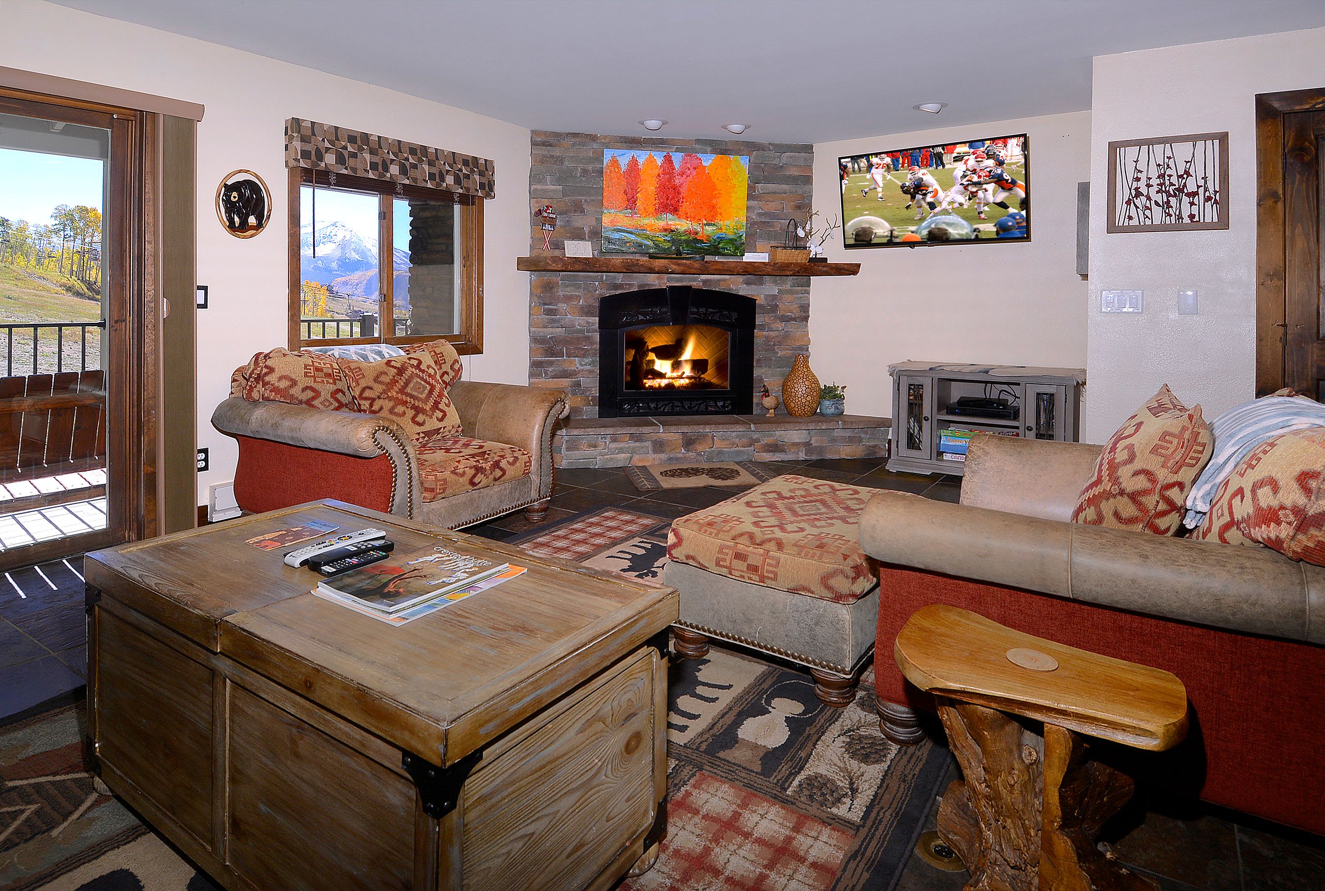 Whetstone Vista- Beautiful 2 Br ski in/out,hot tub — Mt. Crested Butte, CO — vacation rental