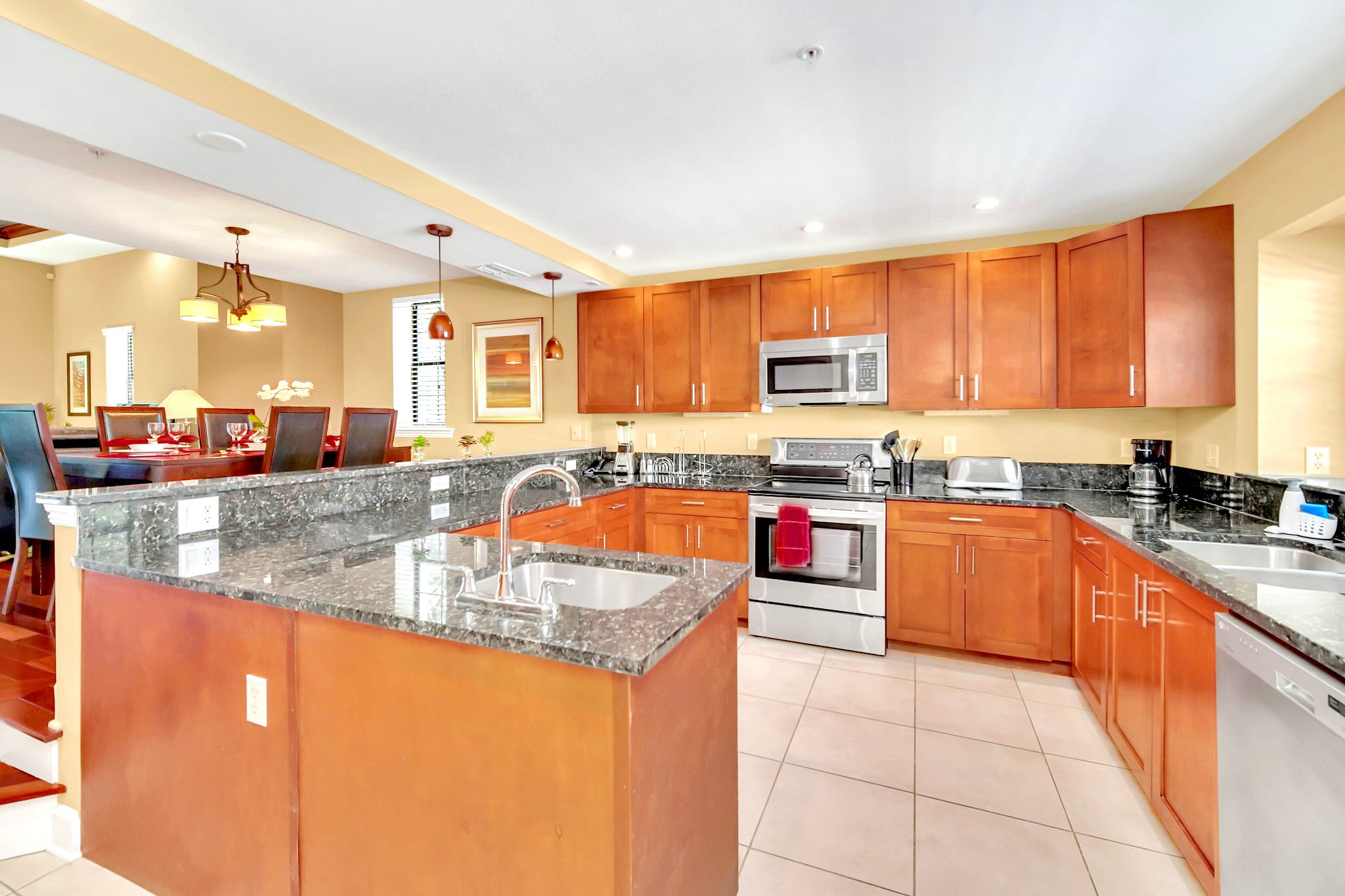 Pet Friendly Resort TownHome Near Disney | Photo 6