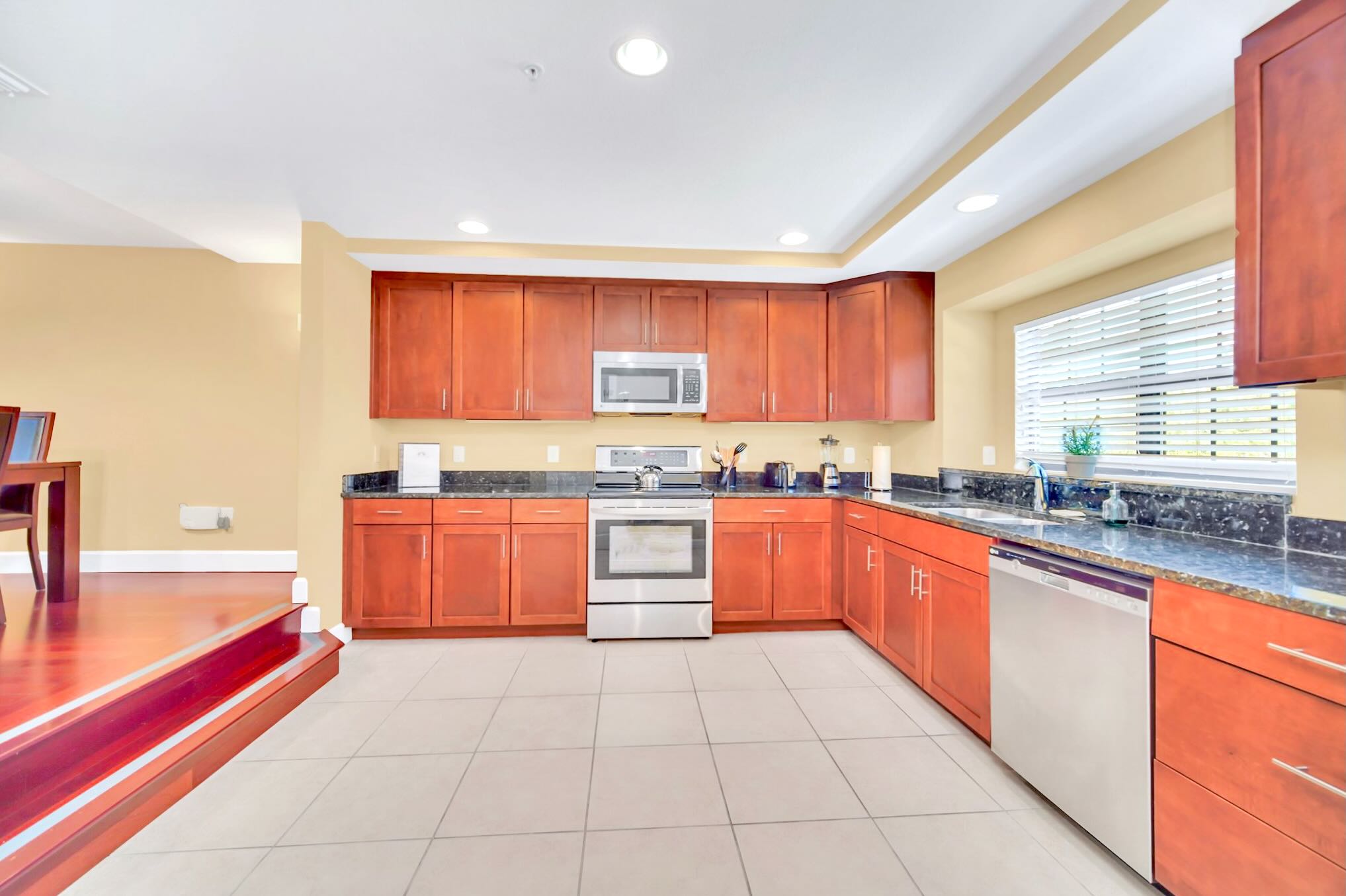 Spacious Townhome w Resort Access Near Disney | Photo 4