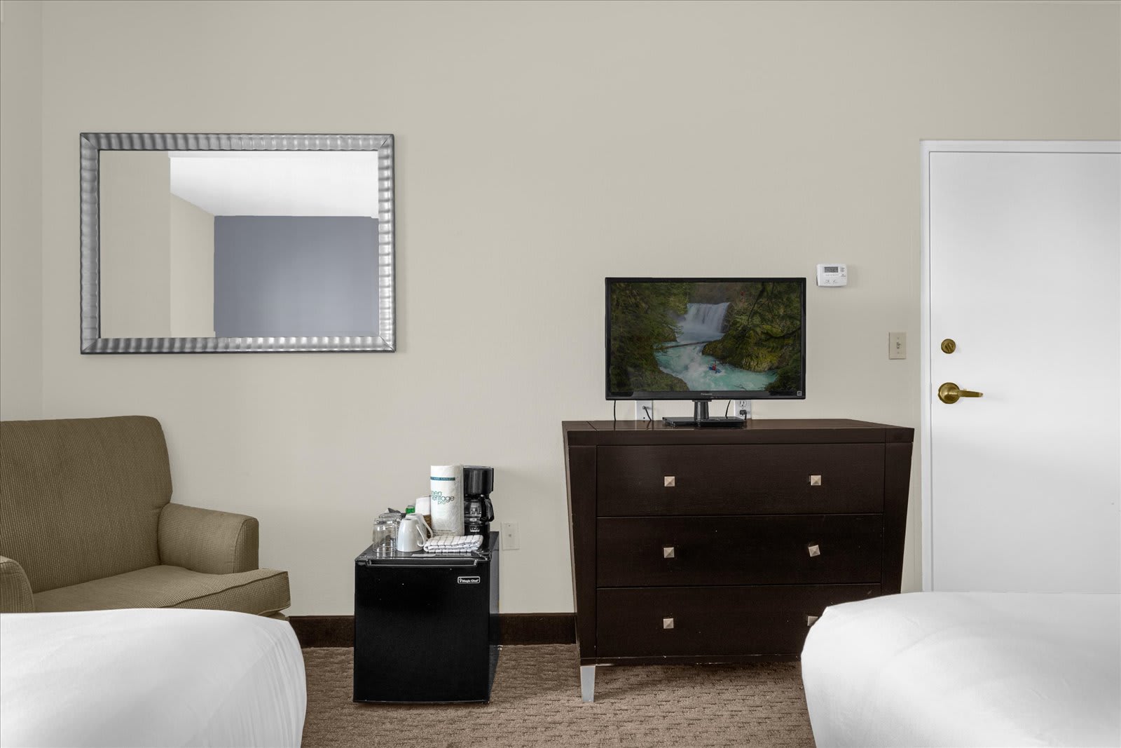 Studio Pool Hot Tub near Universal Studios | Photo 3