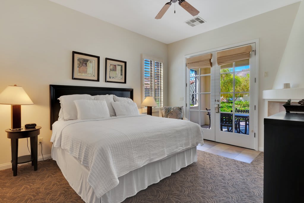 Tranquil Ground Floor Studio in Heart of LQ #B - Photo 3