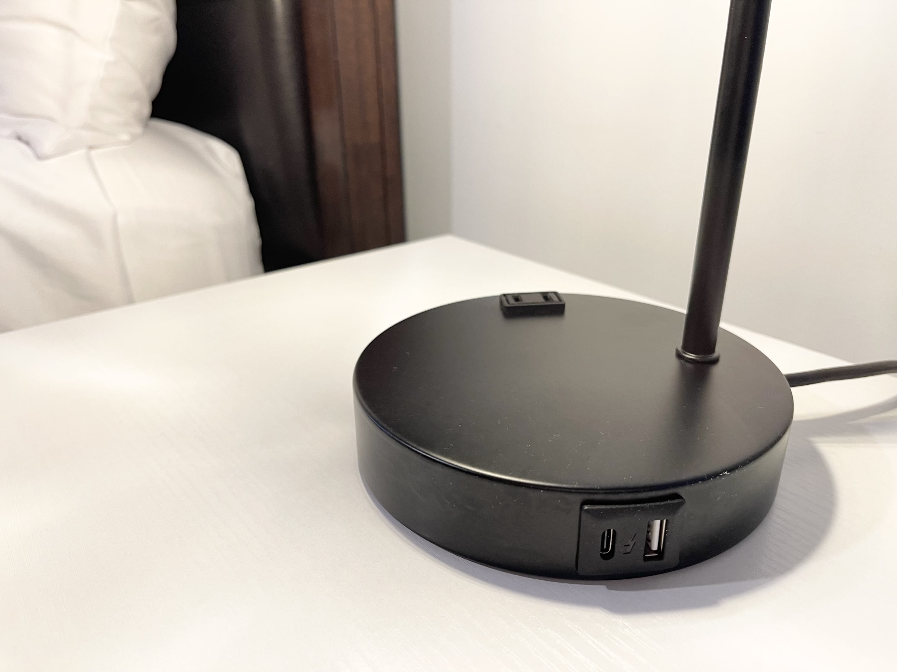 2 Touch Lamps Charging Ports USB and USB C
