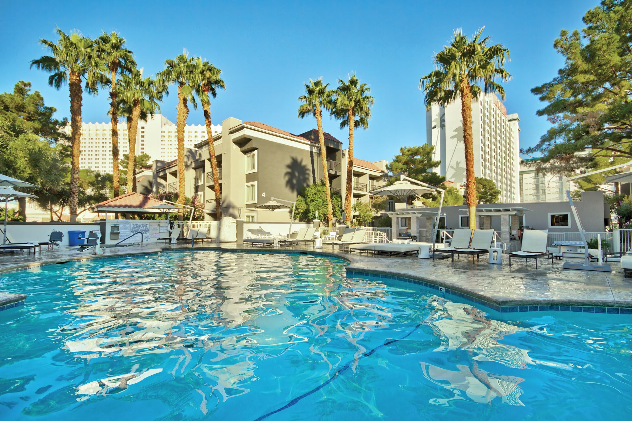Wyndham Desert Rose Resort 2BR Apartment with Resort Access — Las Vegas, NV — vacation rental
