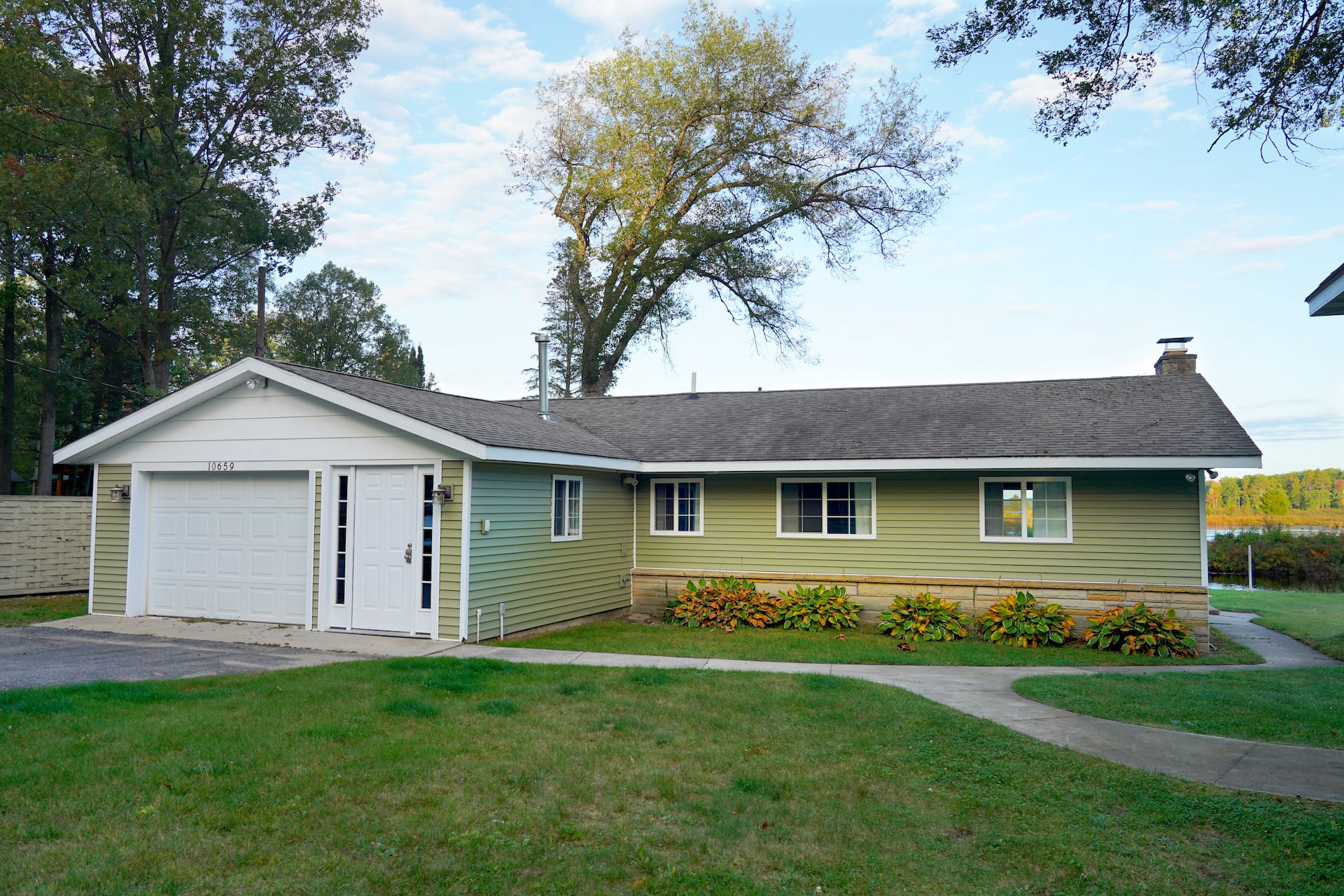 Firefly Cottage — Lewiston, MI — vacation rental