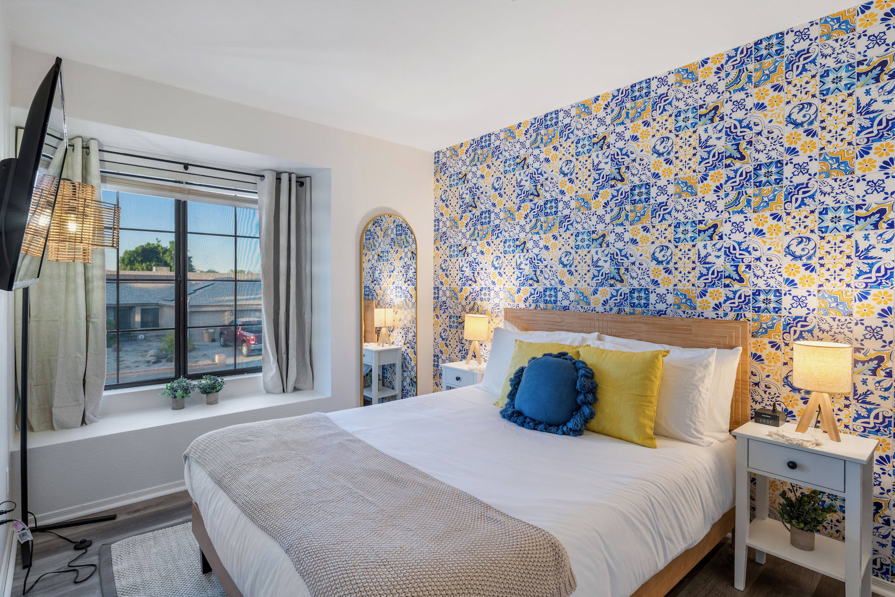 Queen Bedroom