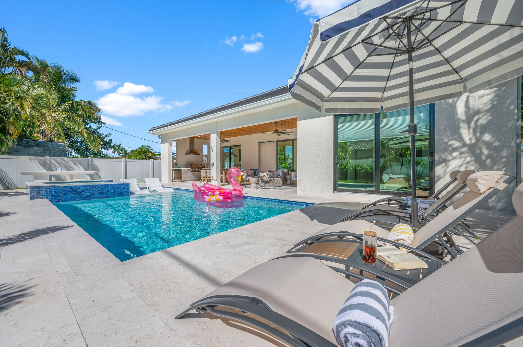 Luxe King EnSuites ·Heated Saltwater Pool/Spa — Naples, FL — vacation rental