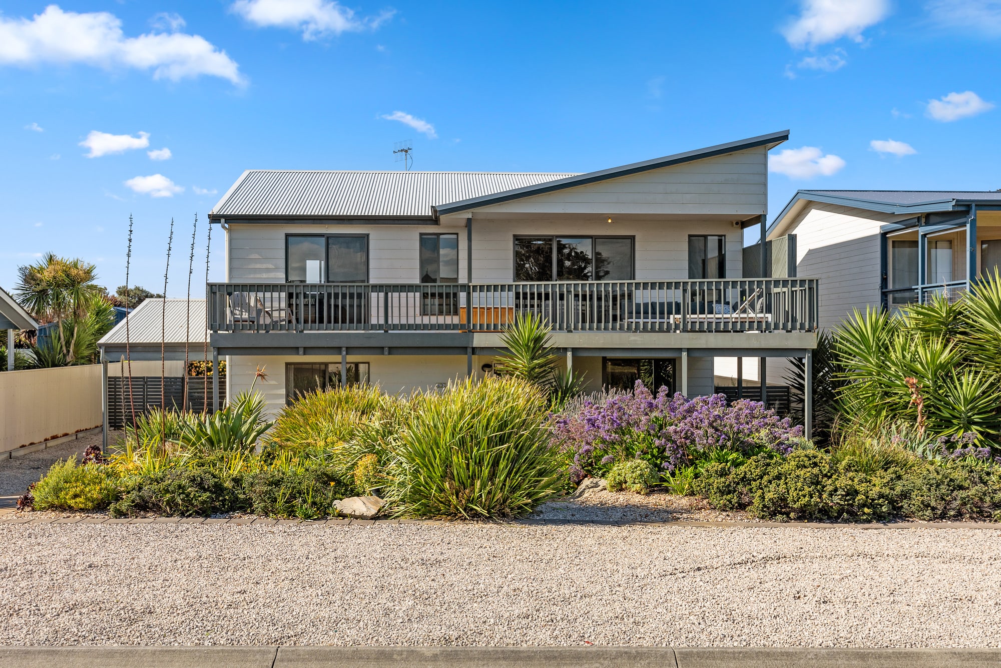 Family Beach house in Middeton, WiFi - Photo 1