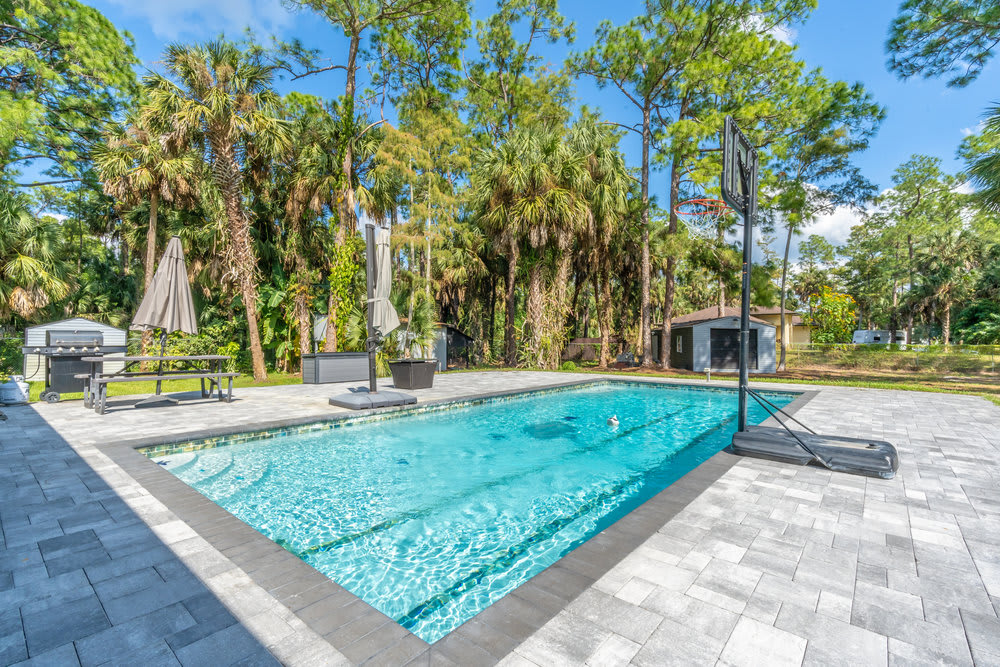 Beautiful Home in Naples with Huge  Private Pool! - Photo 1