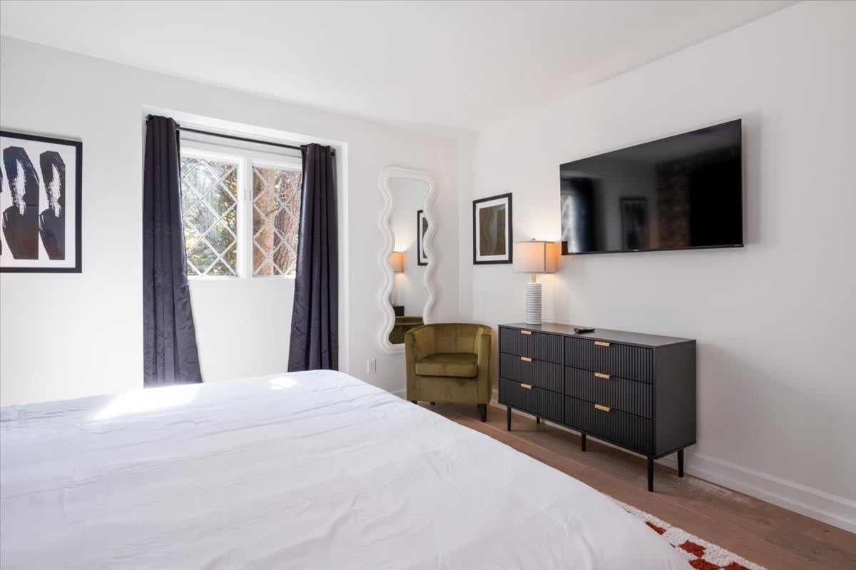 King Bedroom with Smart TV