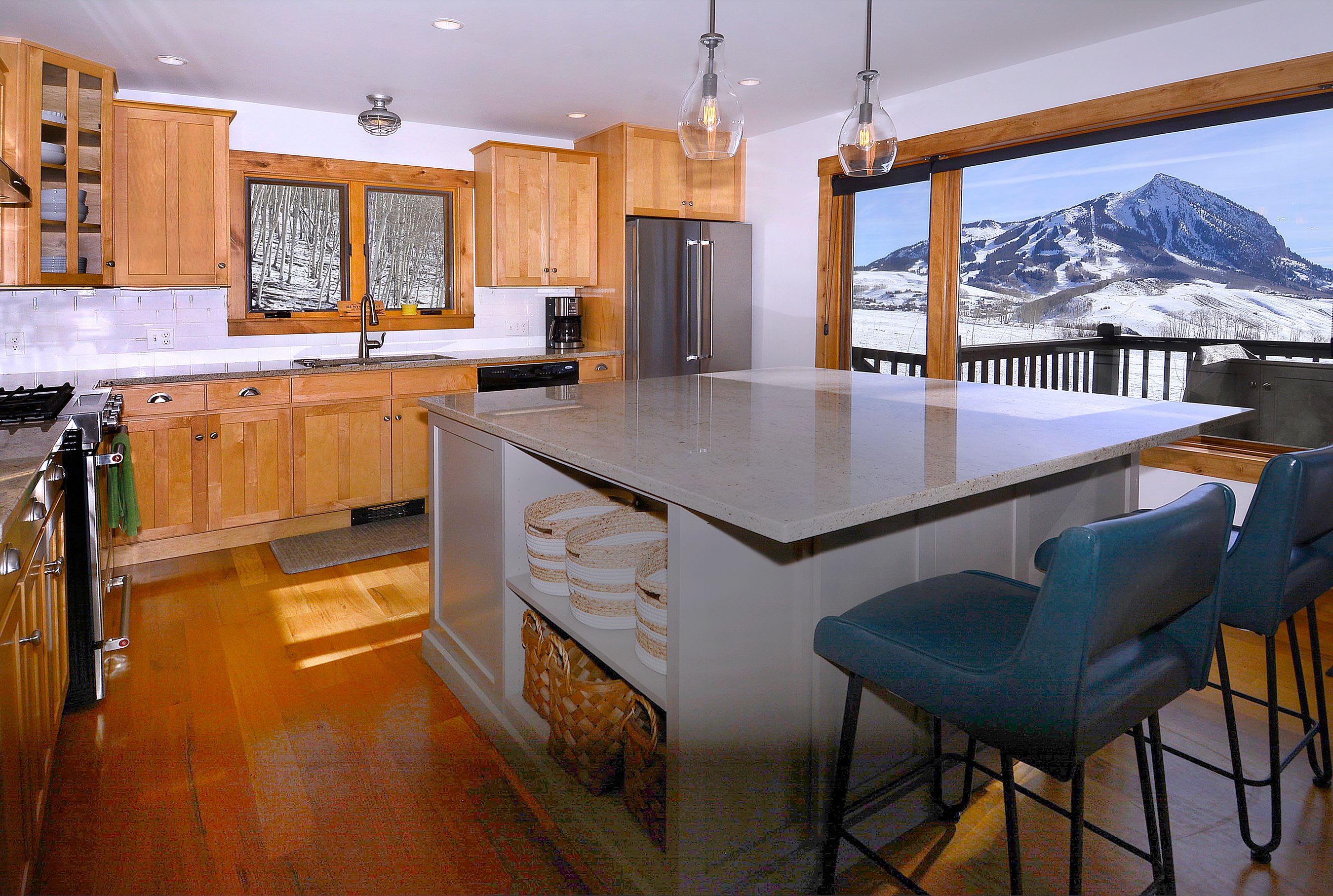 Mountain Vista, 4BD/3BA House, Pet Friendly! — Skyland & Surrounding Areas, CO — vacation rental