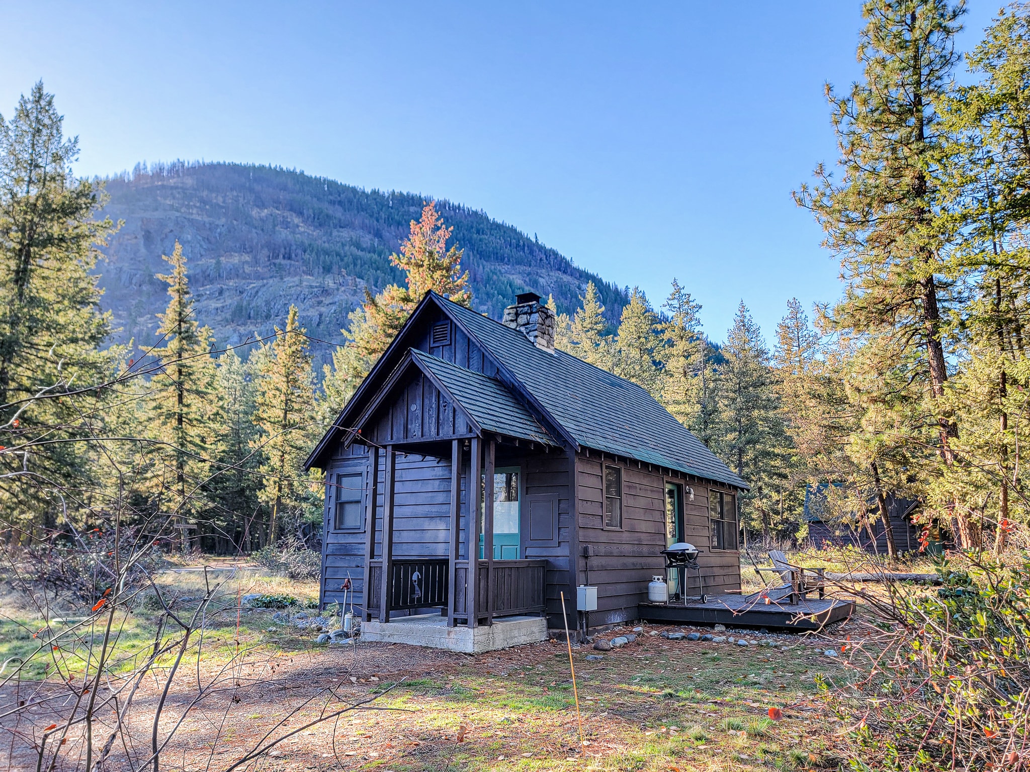 Creekside Bunkhouse on Early Winters Creek — Mazama, WA — vacation rental