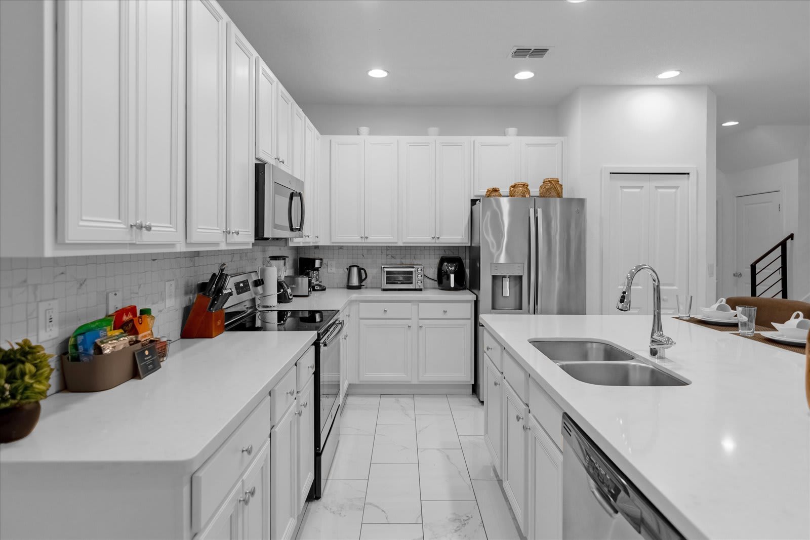 Prepare Delicious Meals In This Bright Kitchen With Modern Appliances
