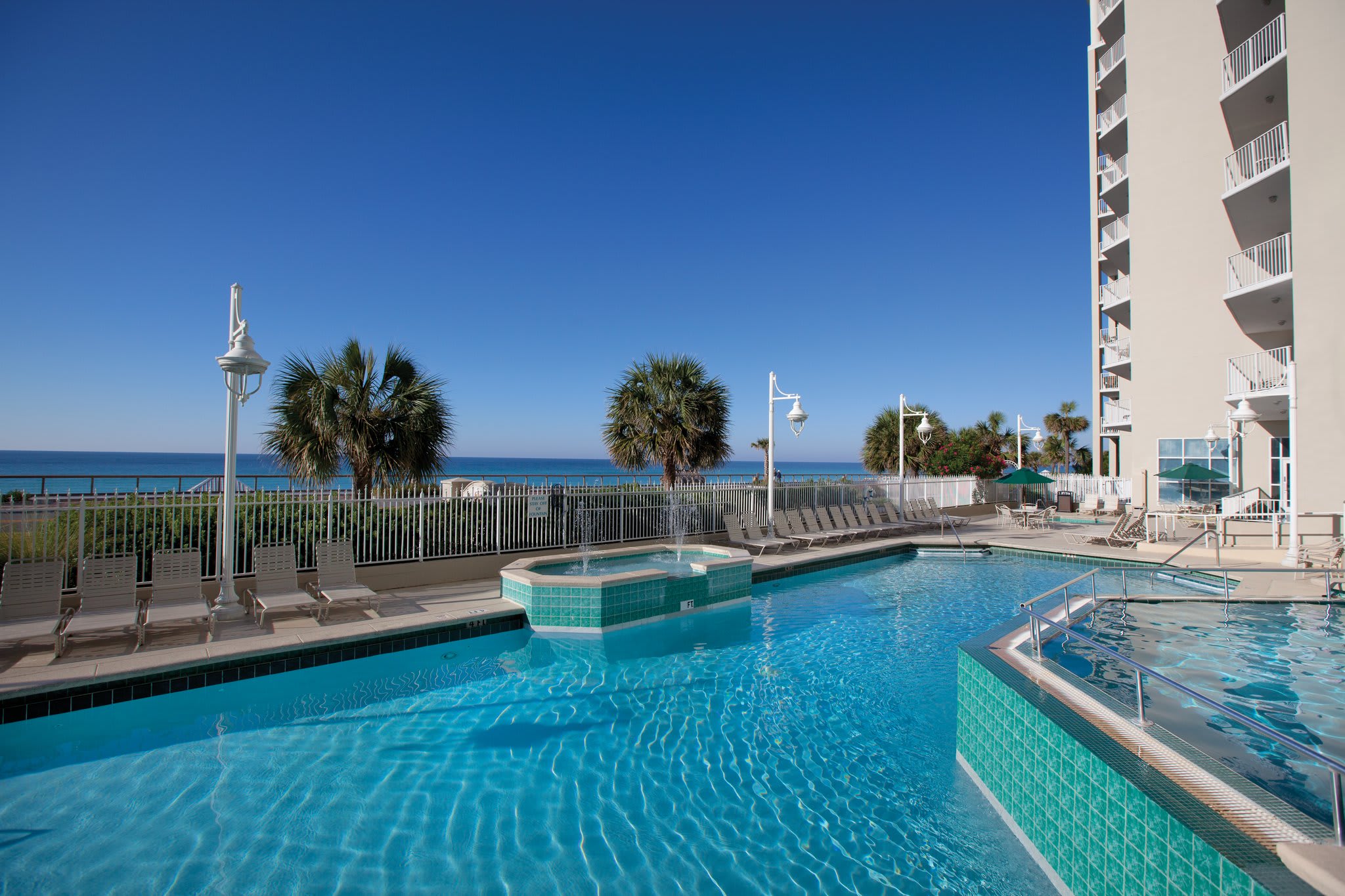 Wyndham at Majestic Sun 1BR Apartment with Resort Access — Destin, FL — vacation rental