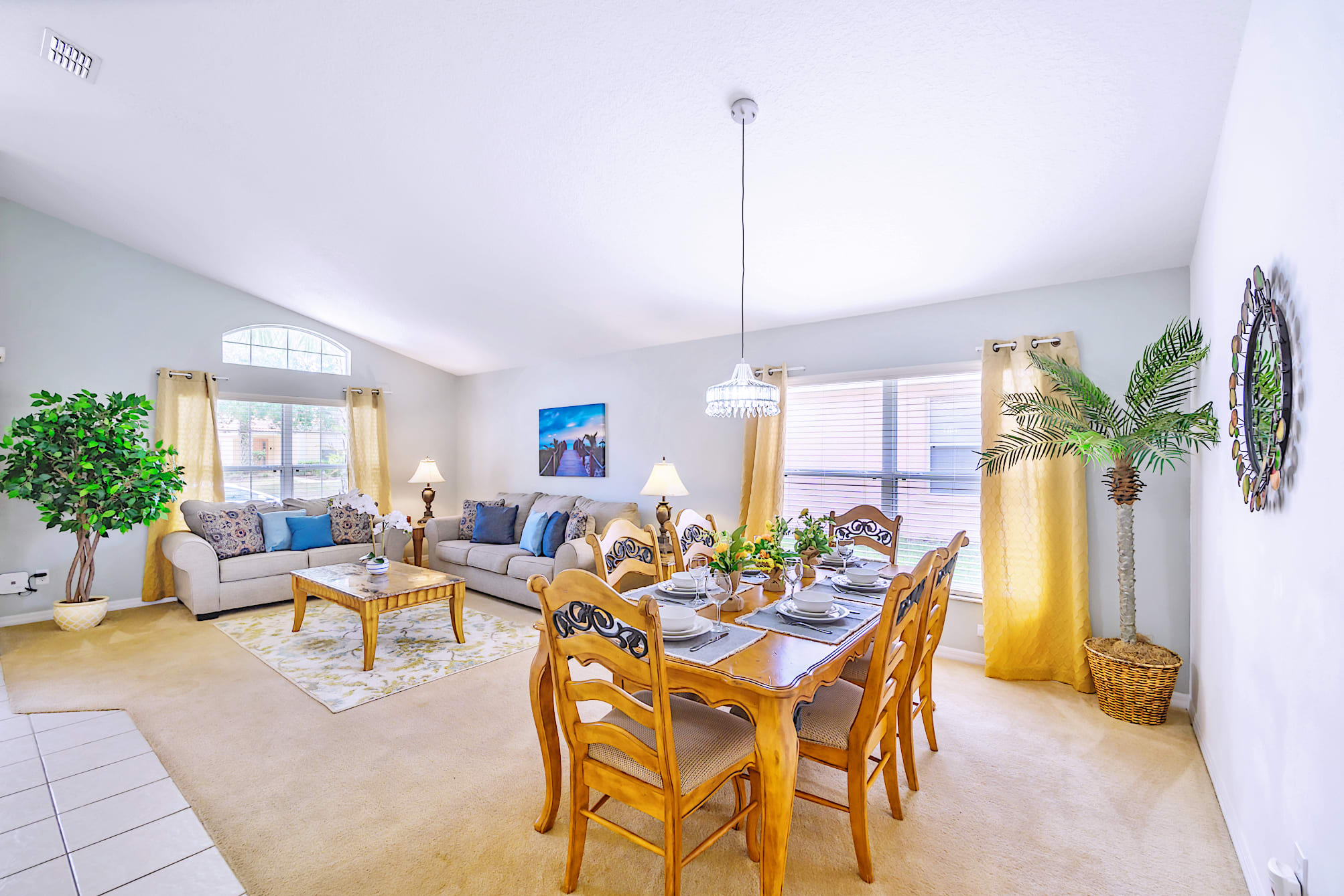 Large Capacity Family Dining Table