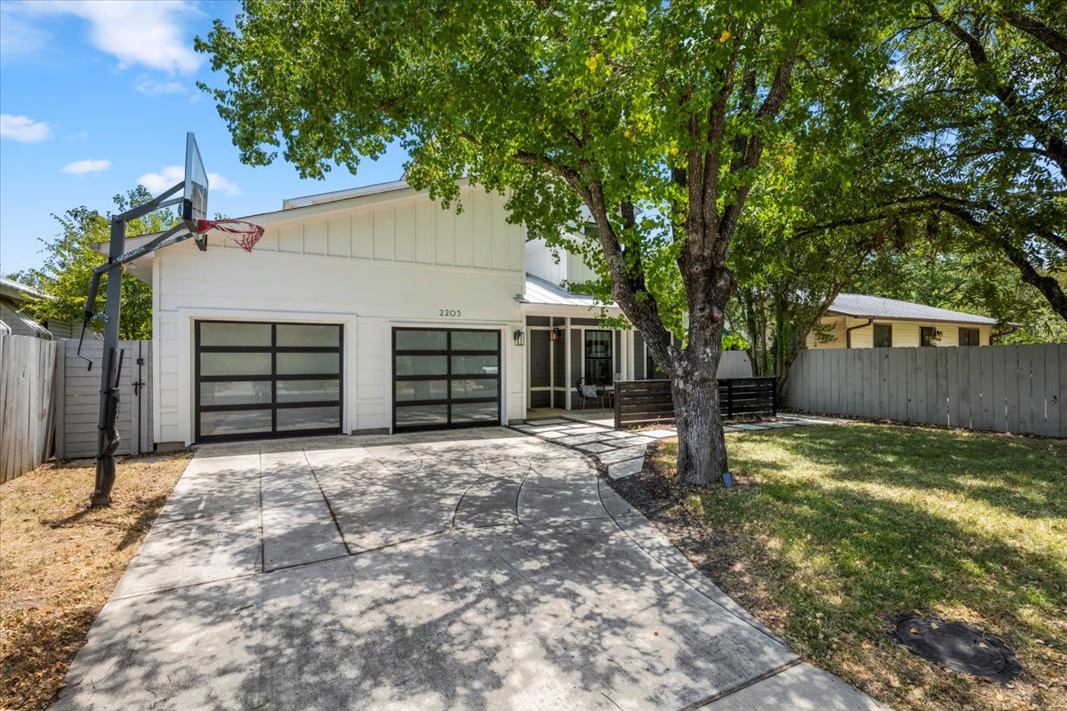 Hot Tub, 3br, Free Parking | The Apex - Portoro