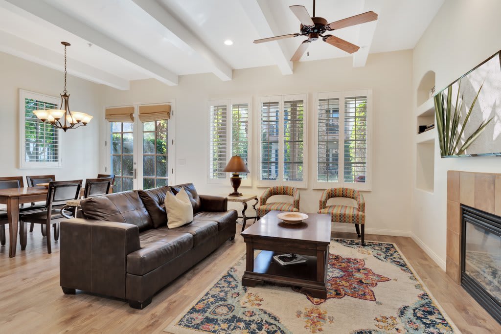 Prime Location Main Pool, Ground Floor 2BR Villa - Photo 2