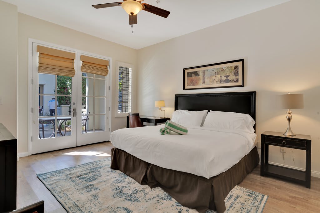 Prime Location by Main Pool, Ground Floor Studio - Photo 2