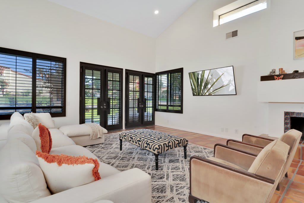 Modern Desert Bungalow in Santa Rosa Cove - Photo 2