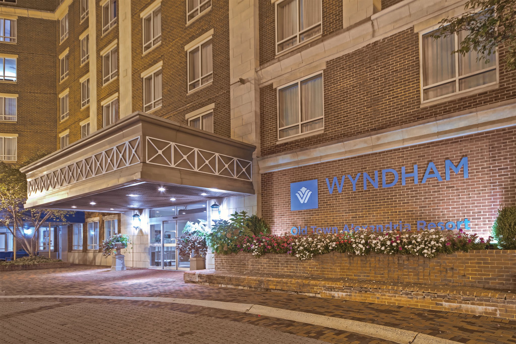 Wyndham Old Town Alexandria 2BR Apartment with Resort Access — Alexandria, VA — vacation rental