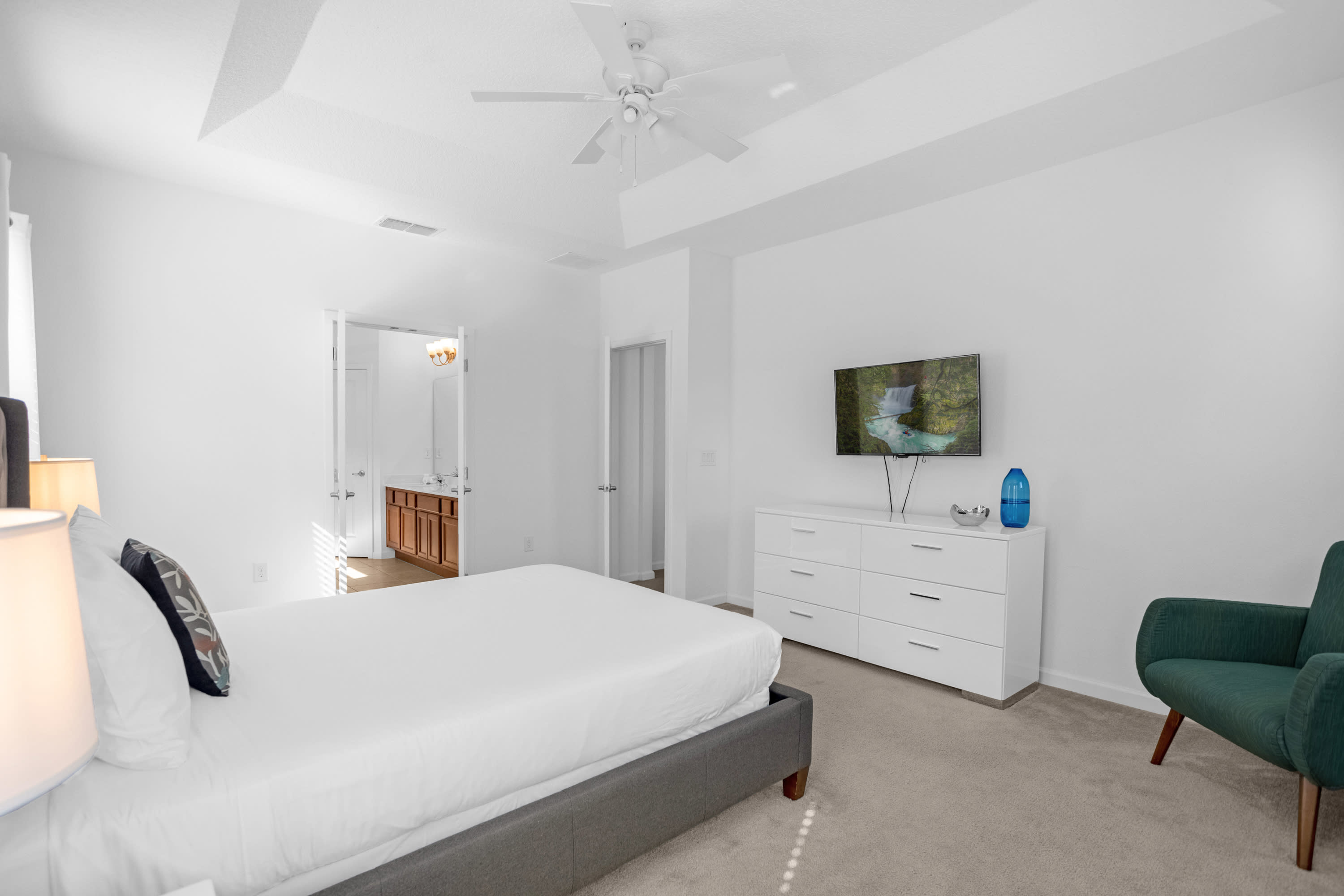 Smart TVs with High Speed WiFi Connection