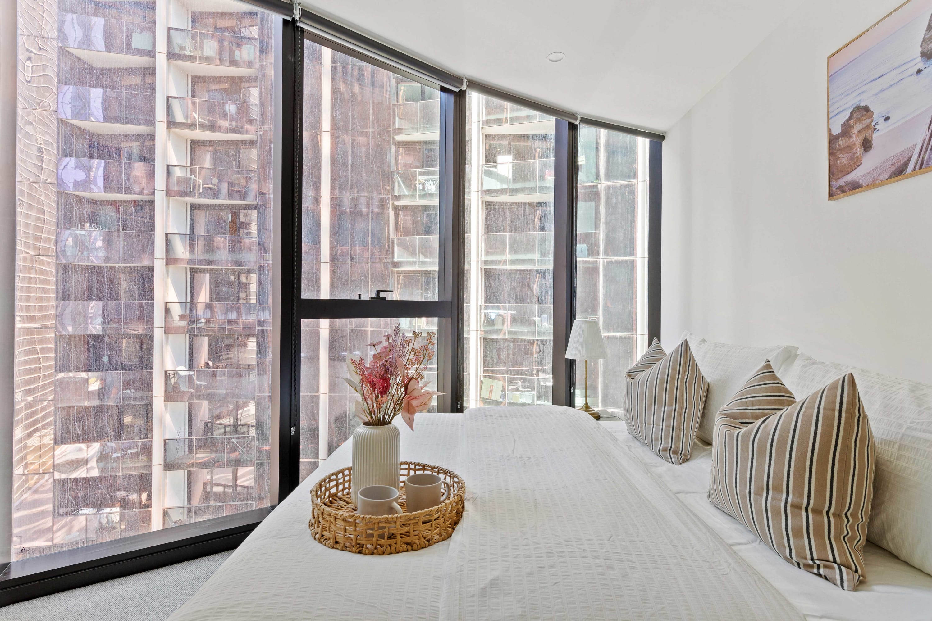 A Chic 2BR Apt Right Next to Melbourne Central — Melbourne, Victoria — vacation rental