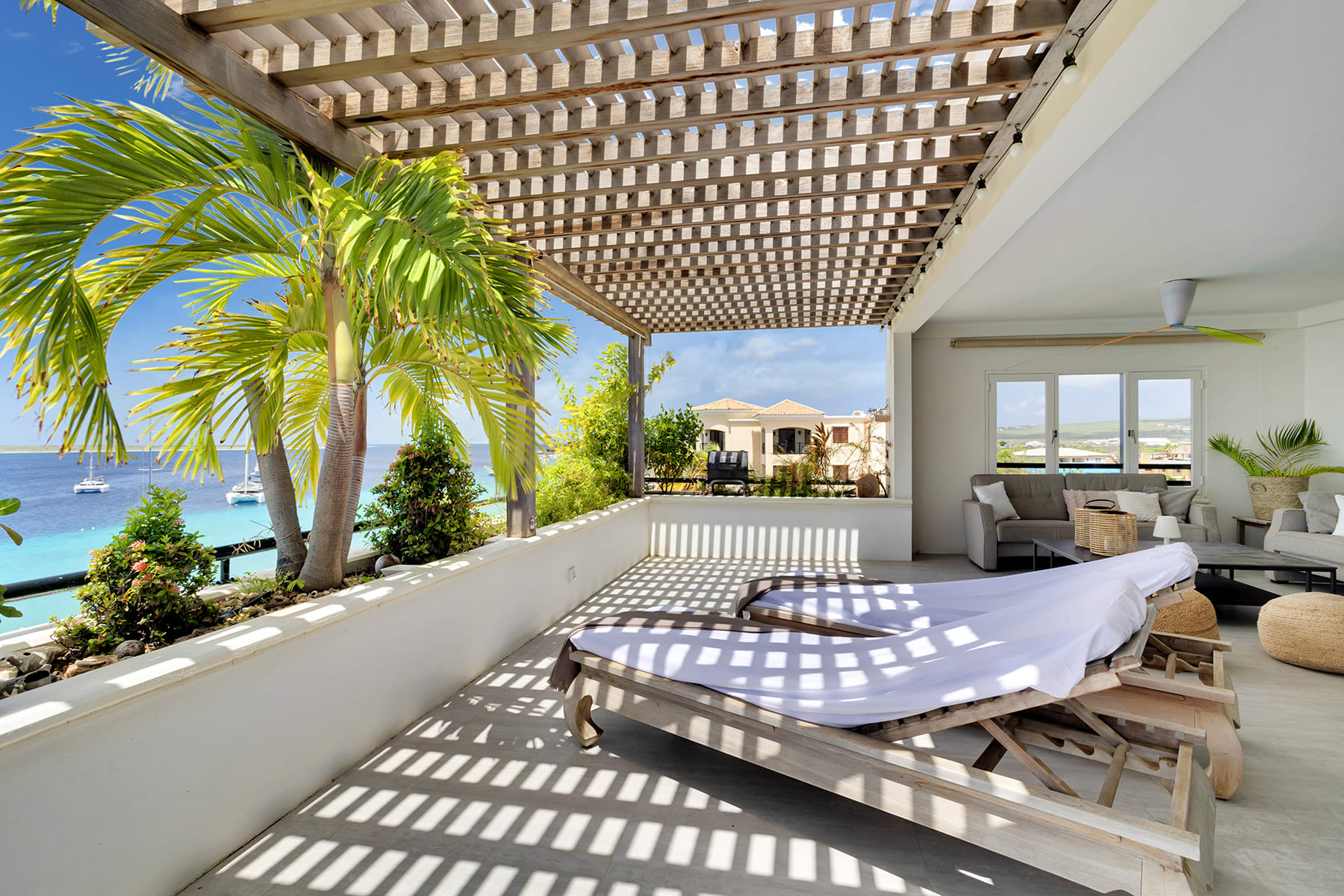 Photo inspiration: Curated Caribbean Penthouse Apartment Rentals Gallery View 34