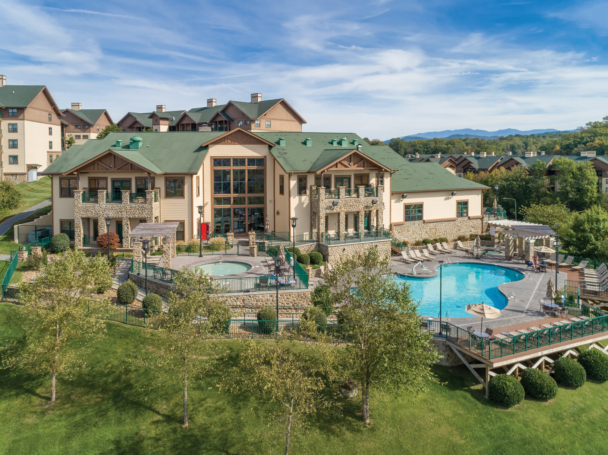 Wyndham Smoky Mountains|4BR/4BA King Balcony Suite — Sevierville, TN — vacation rental