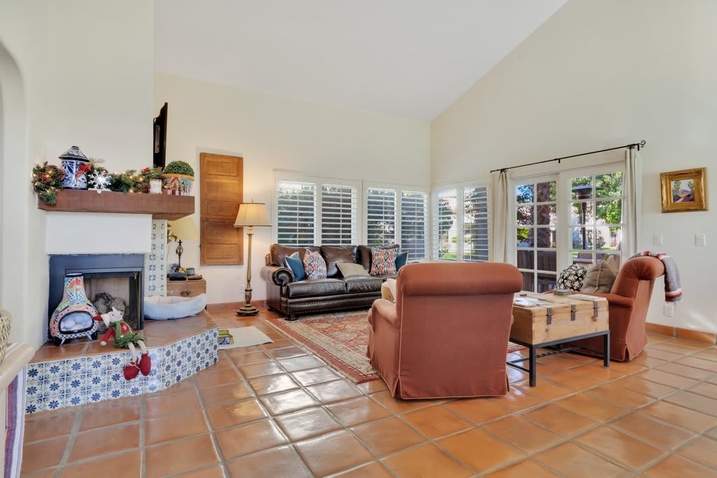 La Hacienda at Santa Rosa Steps to LaQuinta Resort - Photo 2