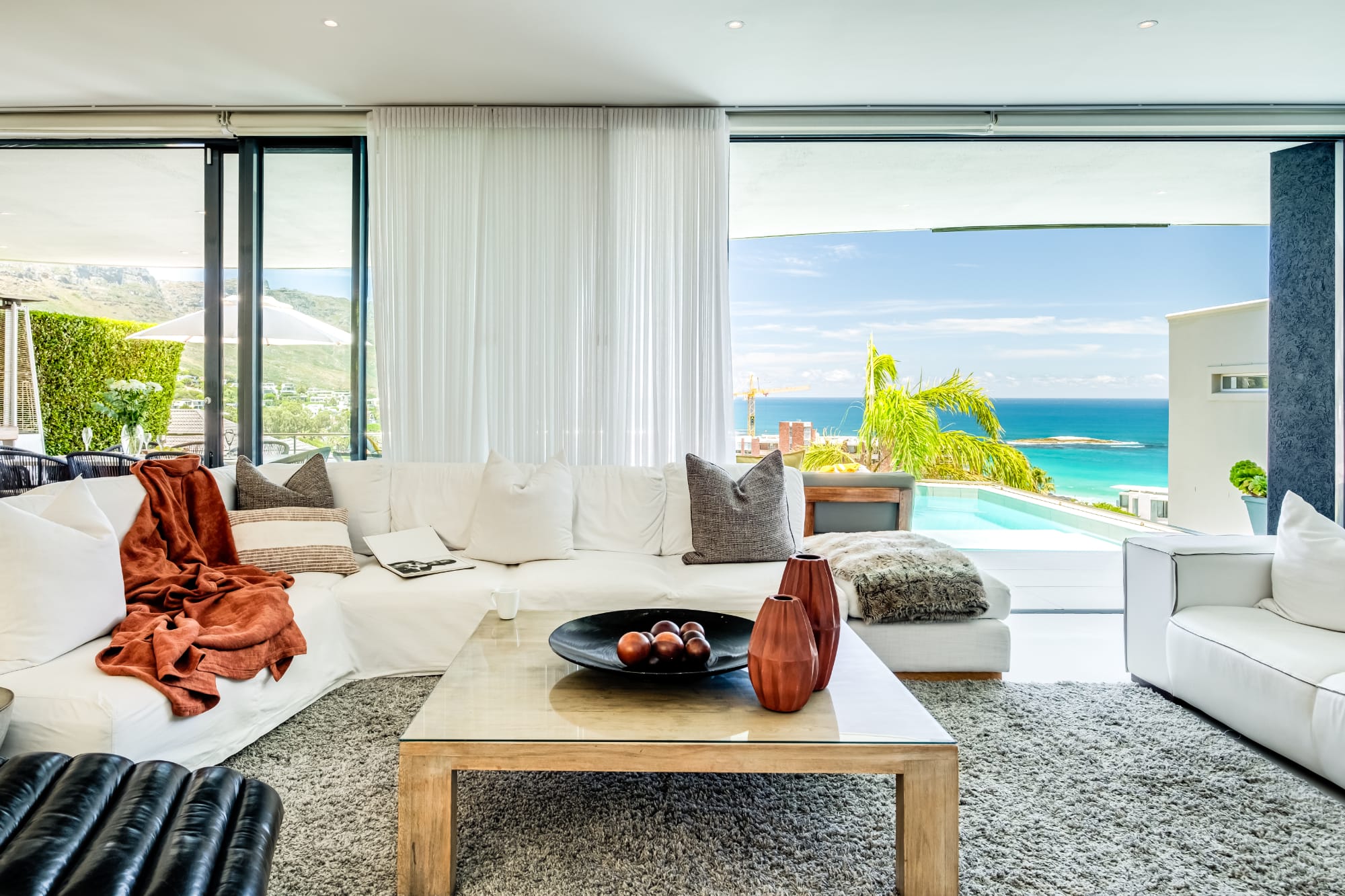 Phenomenally Designed Masterpiece Oceans 33 Villa | Photo 2