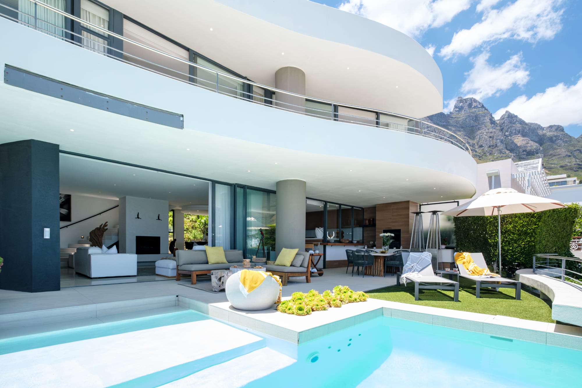 Phenomenally Designed Masterpiece Oceans 33 Villa 5