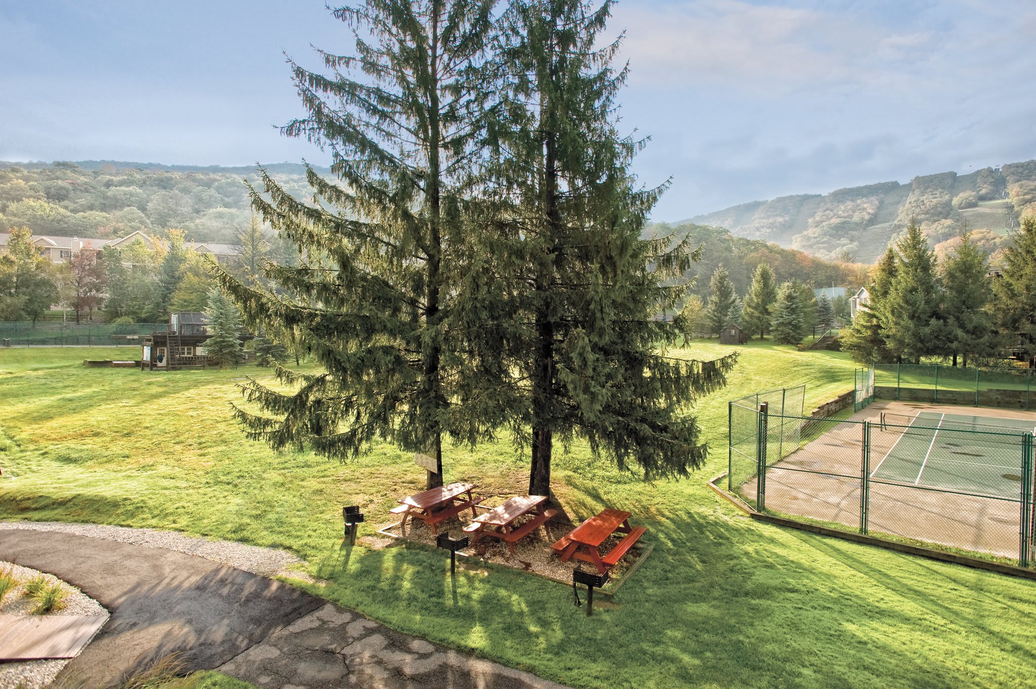 Wyndham Bentley Brook | 1BR/2BA Queen Suite w/ Blc — Hancock, MA — vacation rental