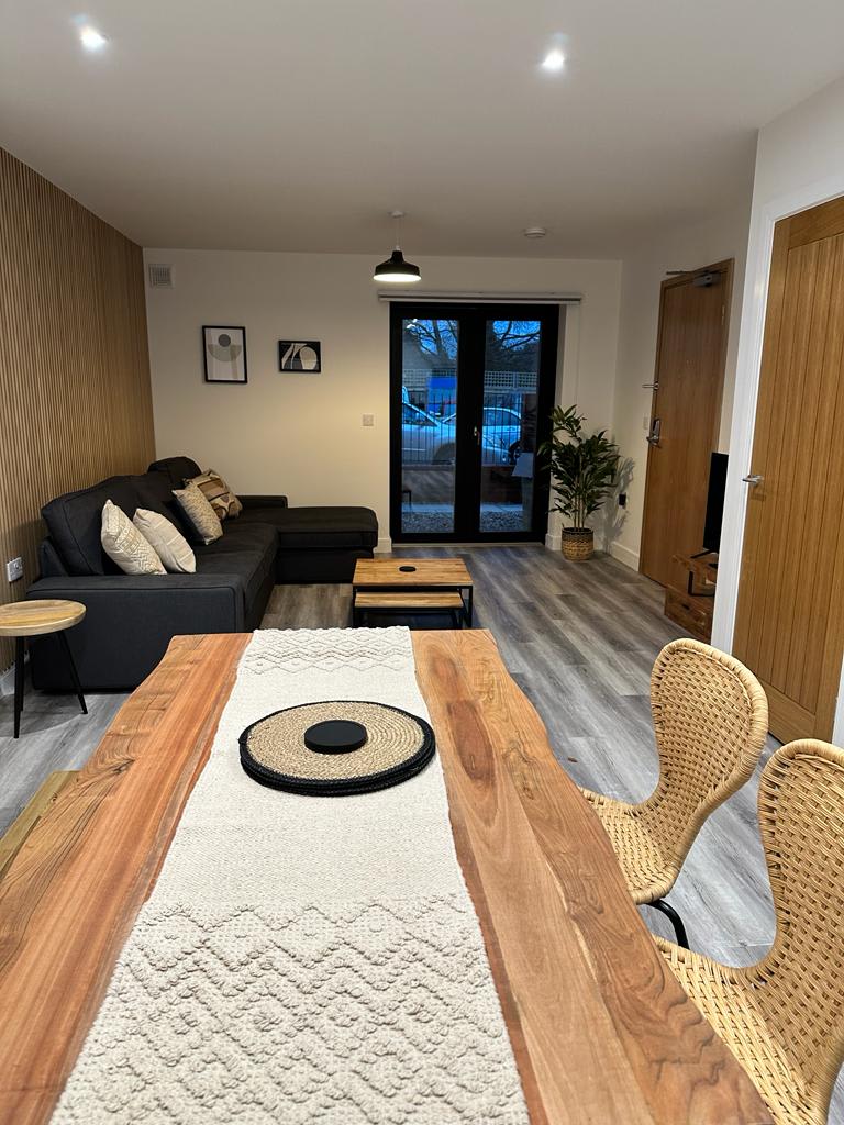 2 Ashbrook Margaret - luxury 2 bed ground floor in Margaret Road 3 OX3 8NG - Property image 2 - VivreStays