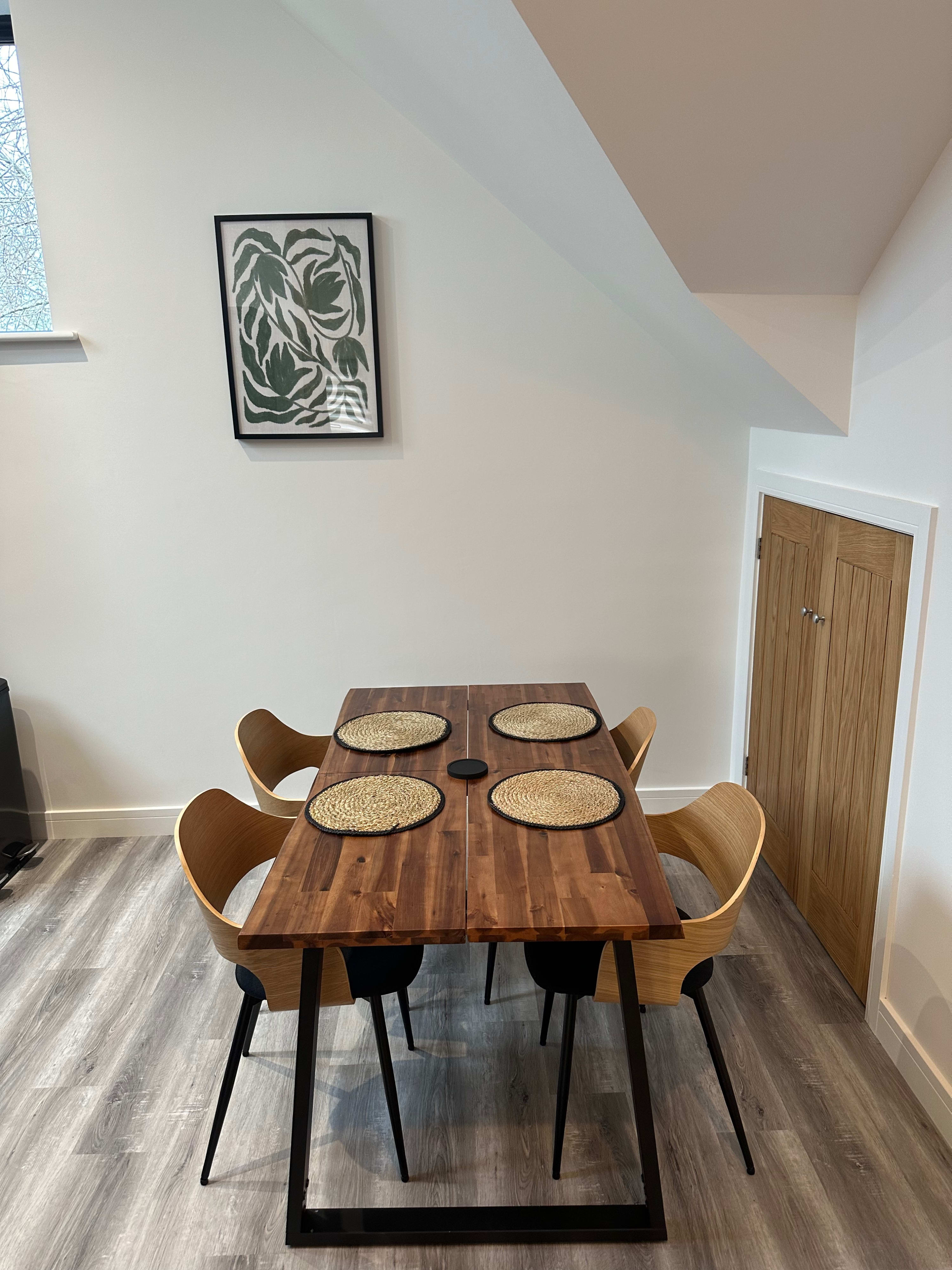 View 3 Ashbrook Margaret - Luxury 2 bedroom apartment. in Margaret Road 3 OX3 8NG 3 Ashbrook Margaret - Luxury 2 bedroom apartment. in Margaret Road 3 OX3 8NG - Property image 3 - VivreStays