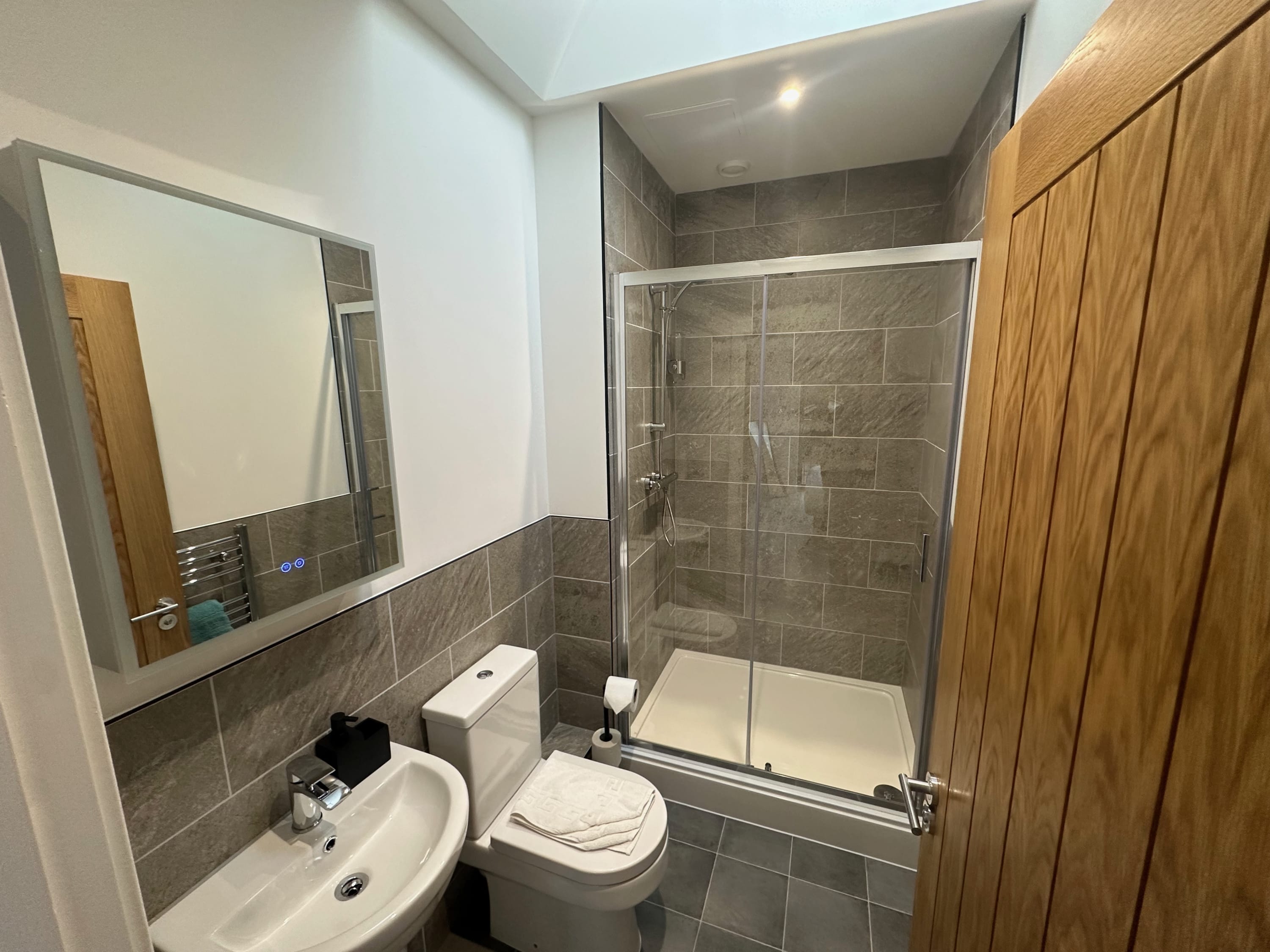View 3 Ashbrook Margaret - Luxury 2 bedroom apartment. in Margaret Road 3 OX3 8NG 3 Ashbrook Margaret - Luxury 2 bedroom apartment. in Margaret Road 3 OX3 8NG - Property image 20 - VivreStays