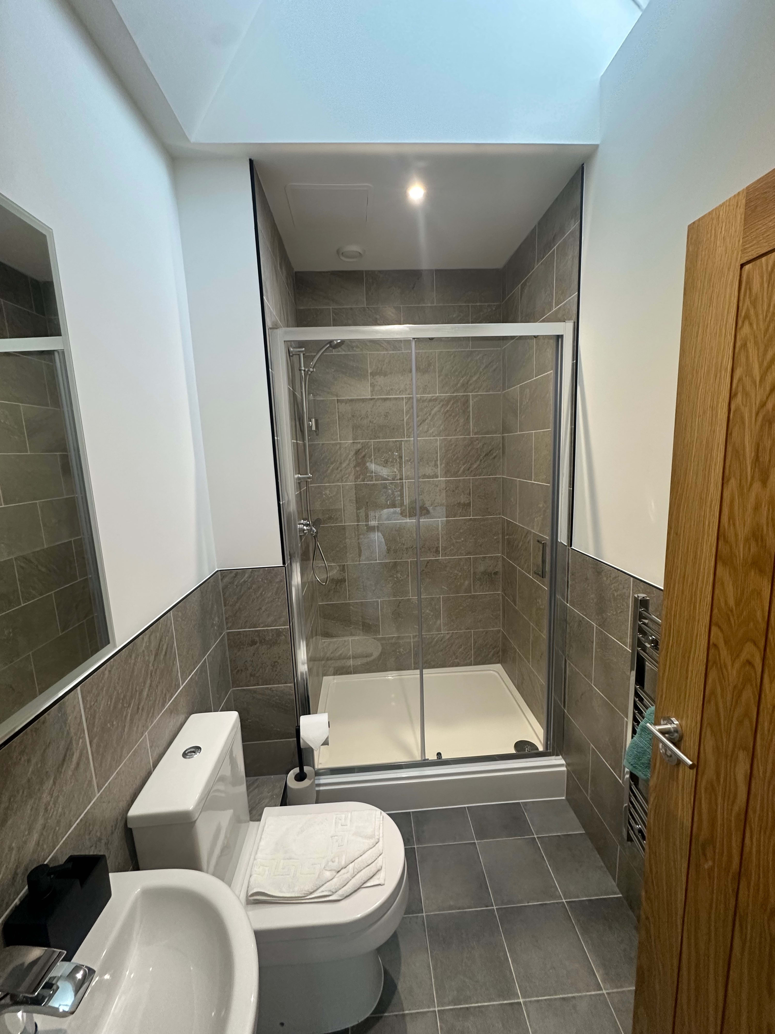 View 3 Ashbrook Margaret - Luxury 2 bedroom apartment. in Margaret Road 3 OX3 8NG 3 Ashbrook Margaret - Luxury 2 bedroom apartment. in Margaret Road 3 OX3 8NG - Property image 21 - VivreStays