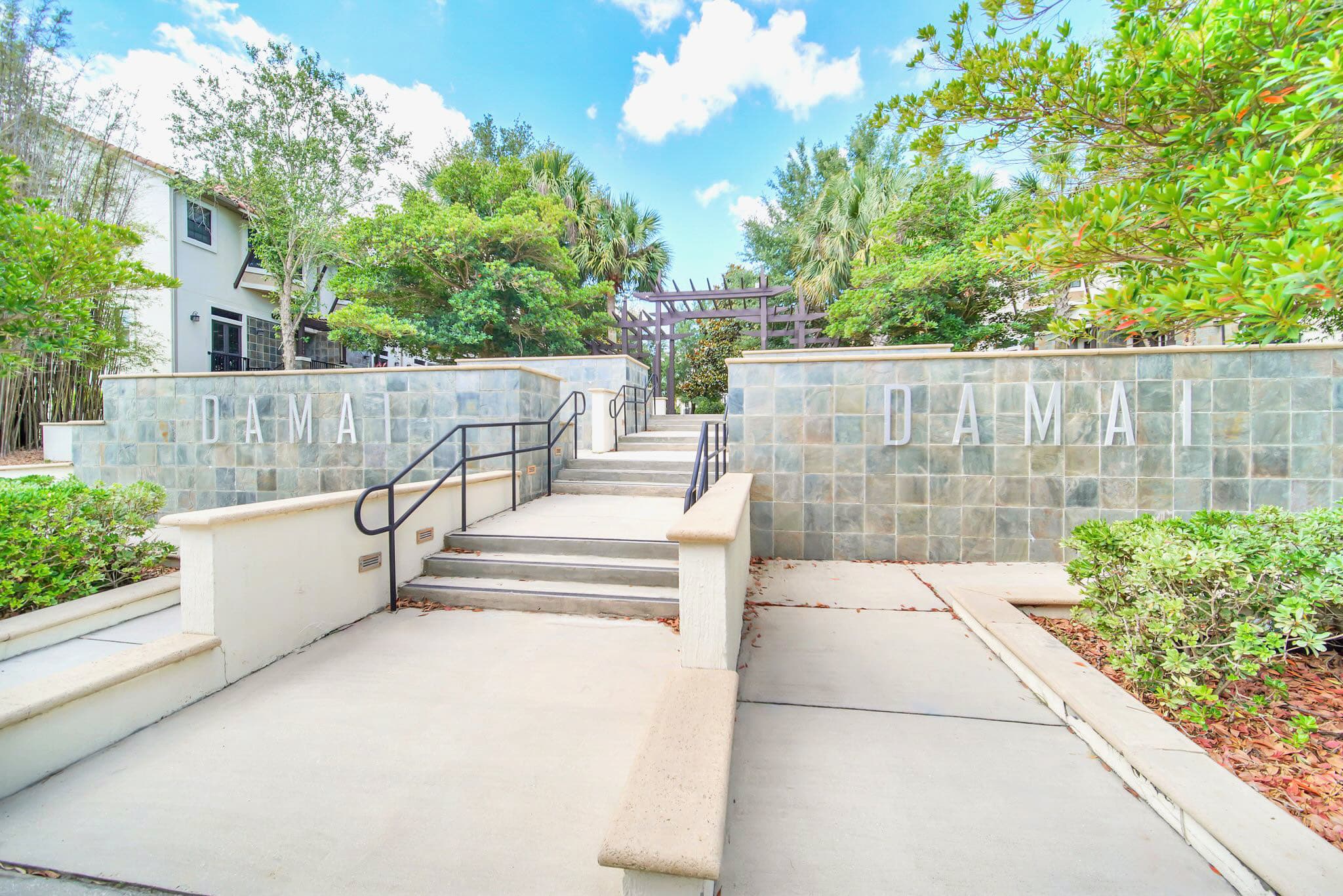 Pet Friendly Resort TownHome Near Disney