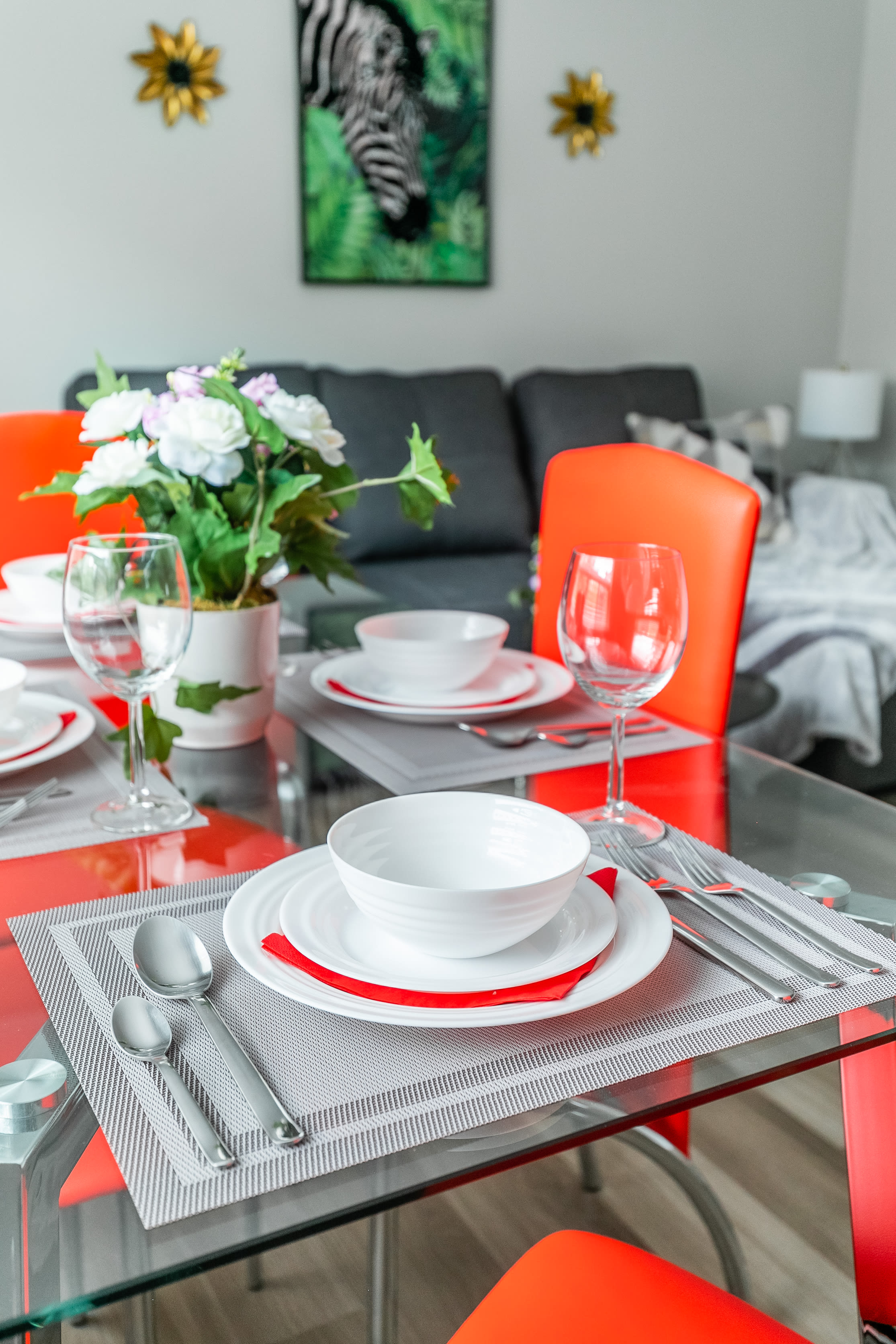 Modern Apartment in Corktown Hamilton Sleeps 4 | Photo 6