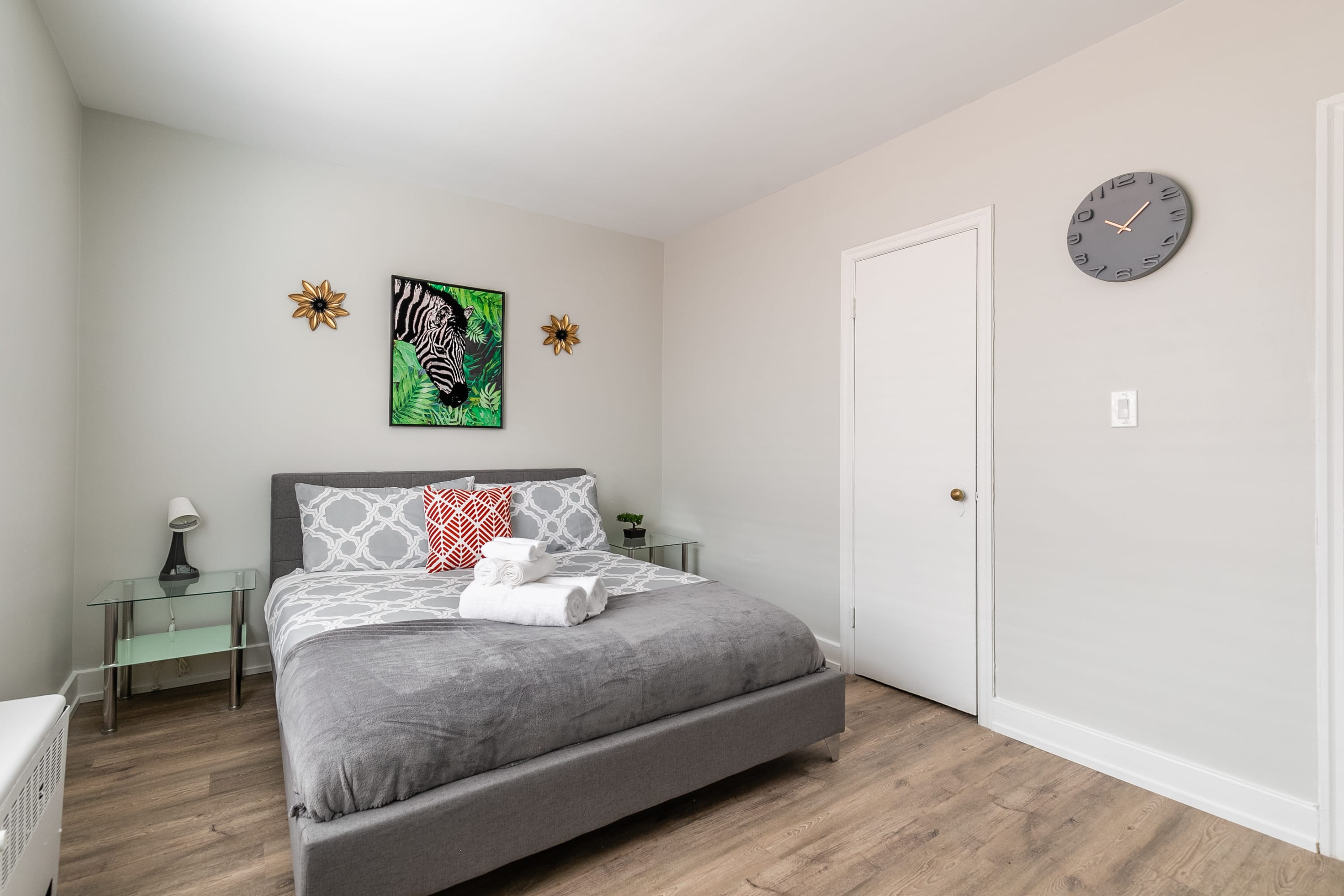 Modern Apartment in Corktown Hamilton Sleeps 4 | Photo 13